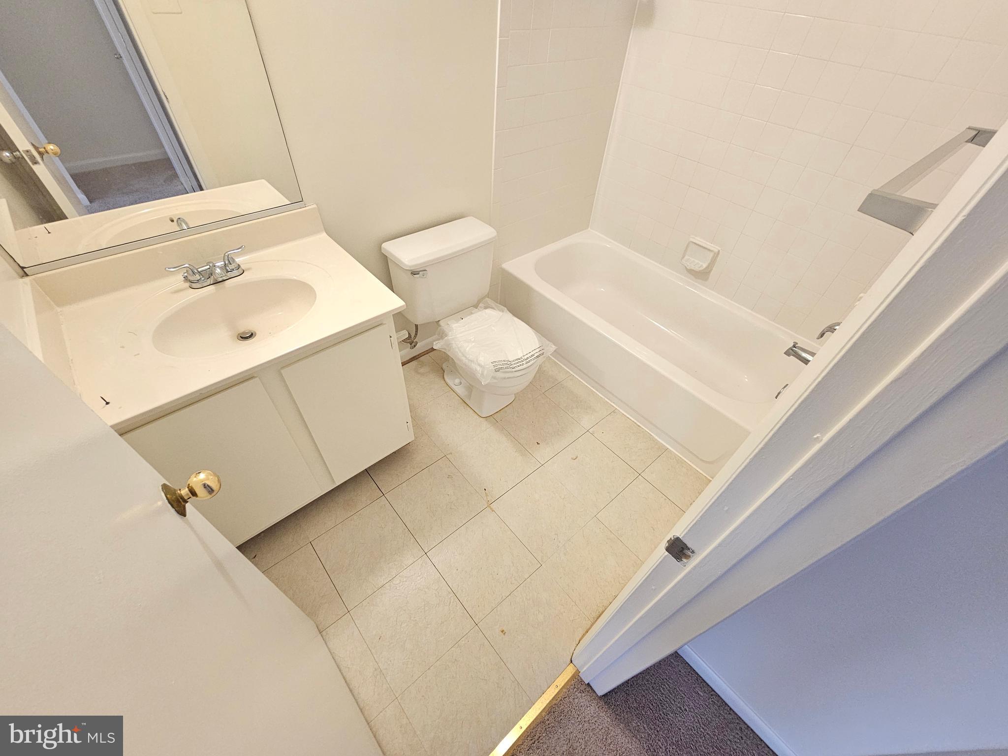 WOODFIELD - Residential Lease