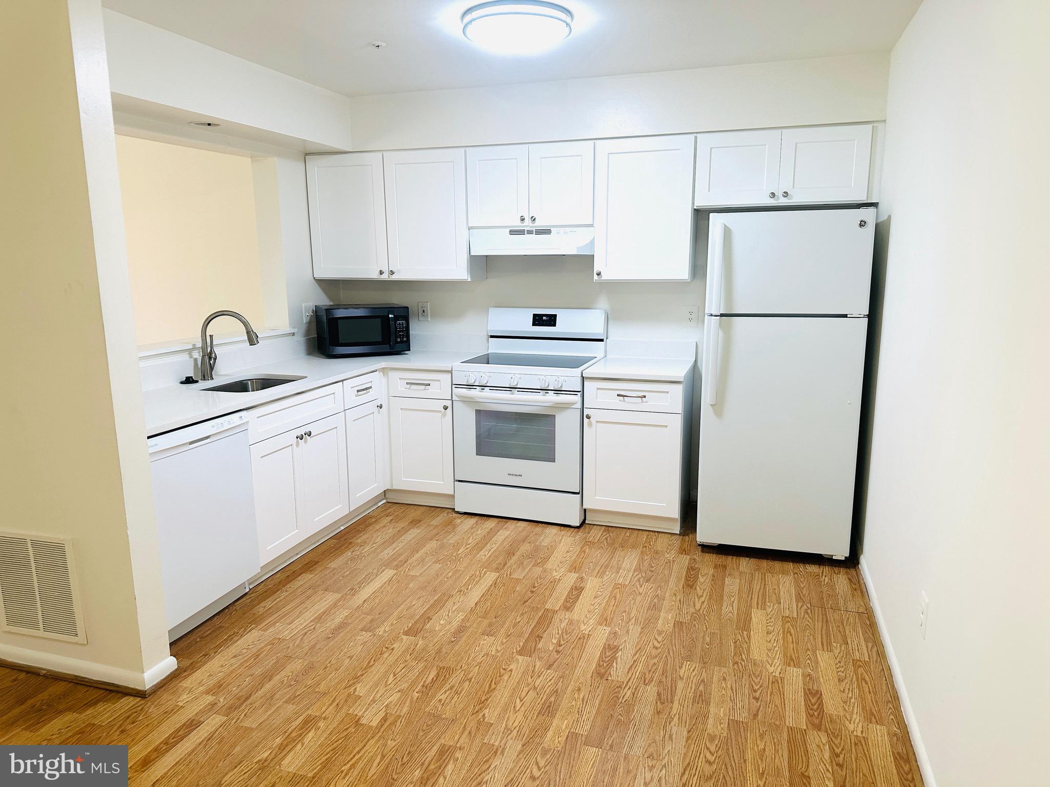 WOODFIELD - Residential Lease