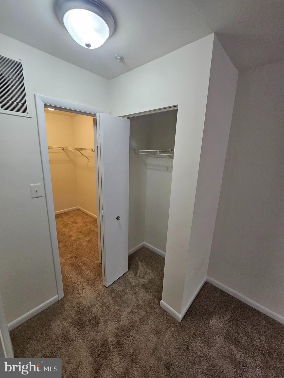 WOODFIELD - Residential Lease