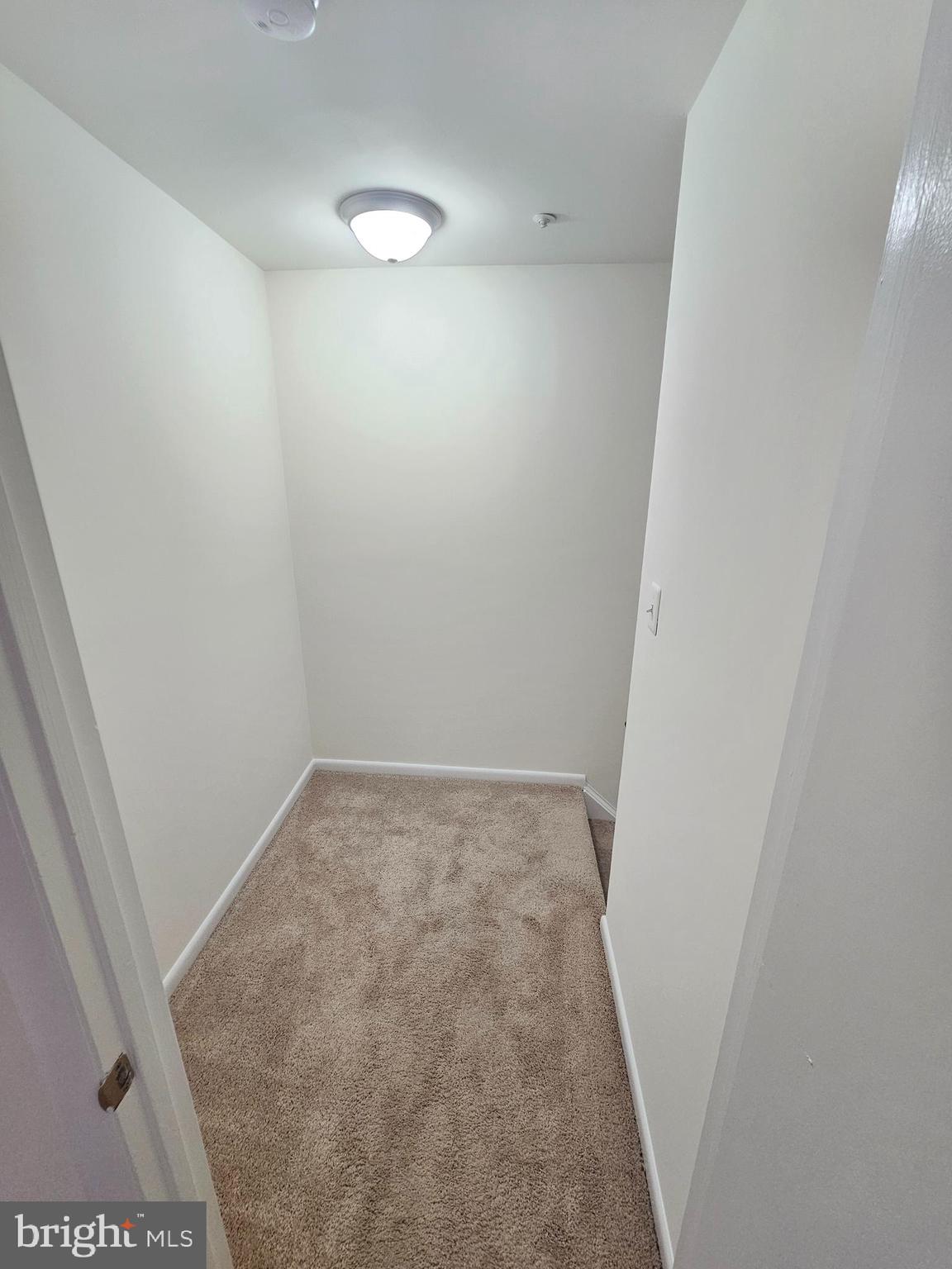 WOODFIELD - Residential Lease