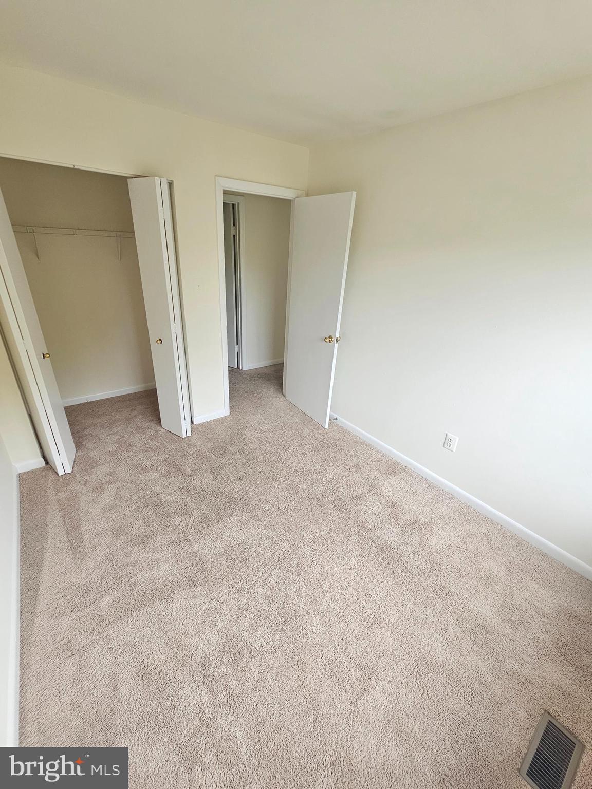 WOODFIELD - Residential Lease