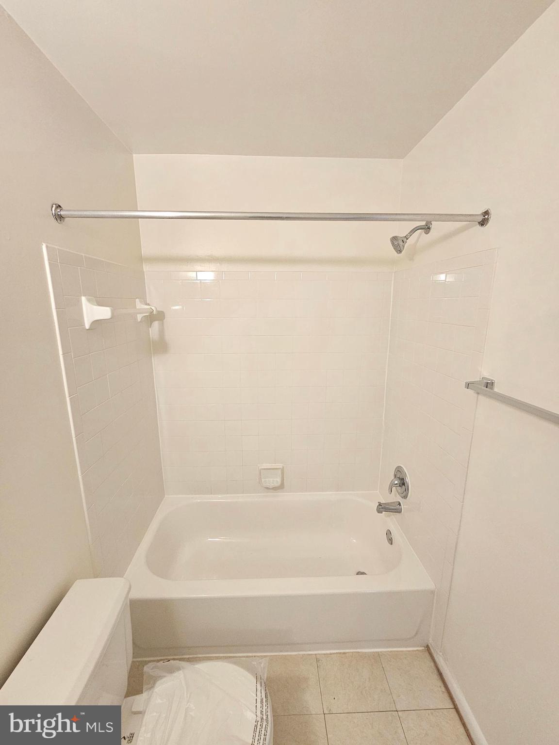 WOODFIELD - Residential Lease