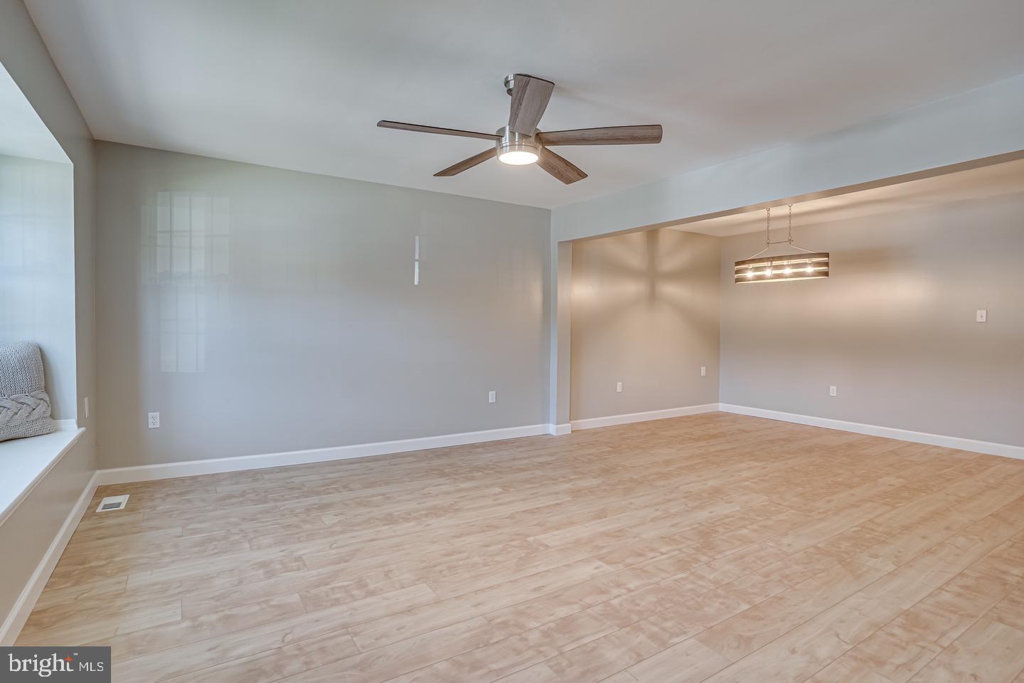 DALE CITY - Residential Lease