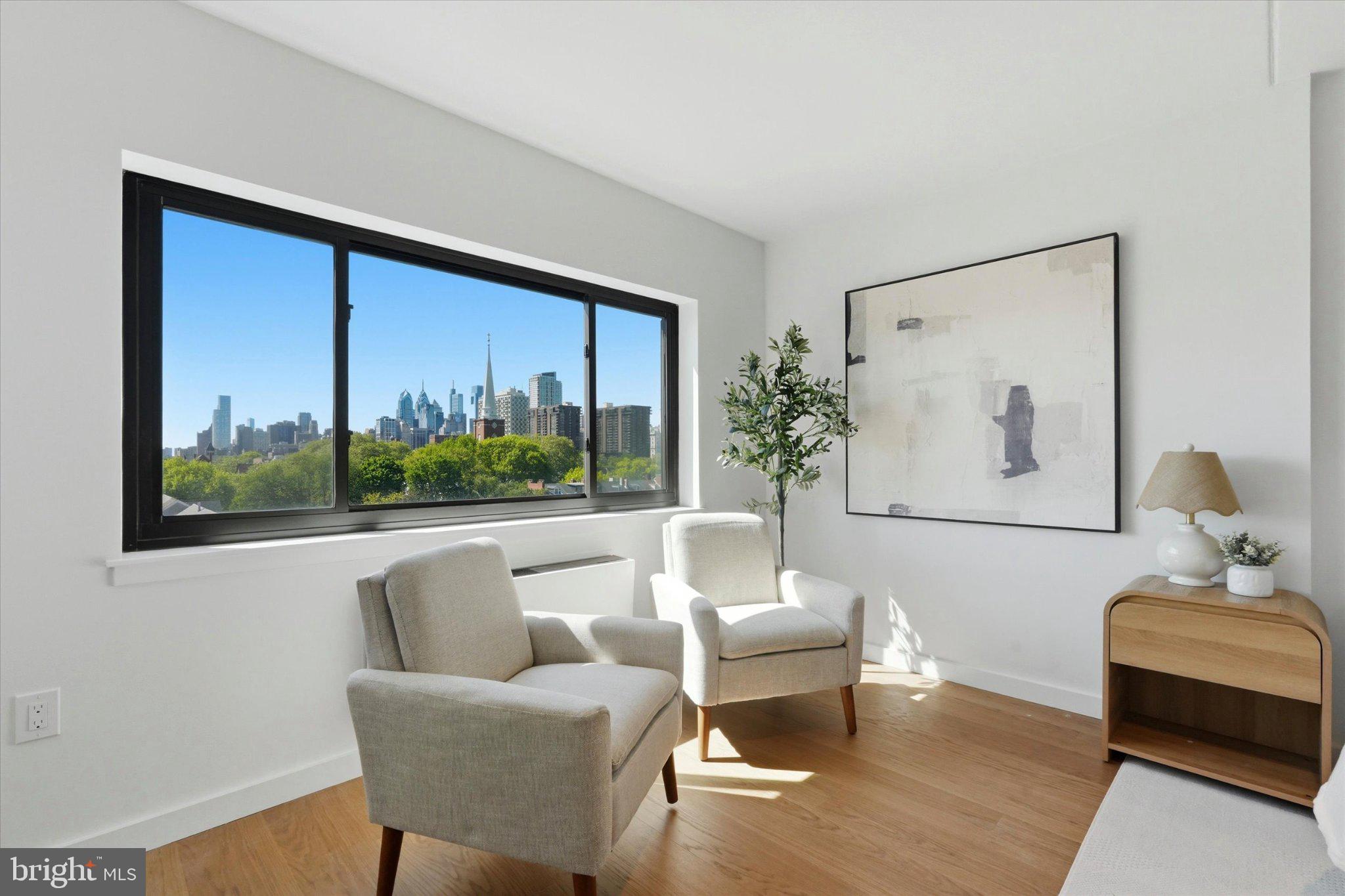 SOCIETY HILL - Residential