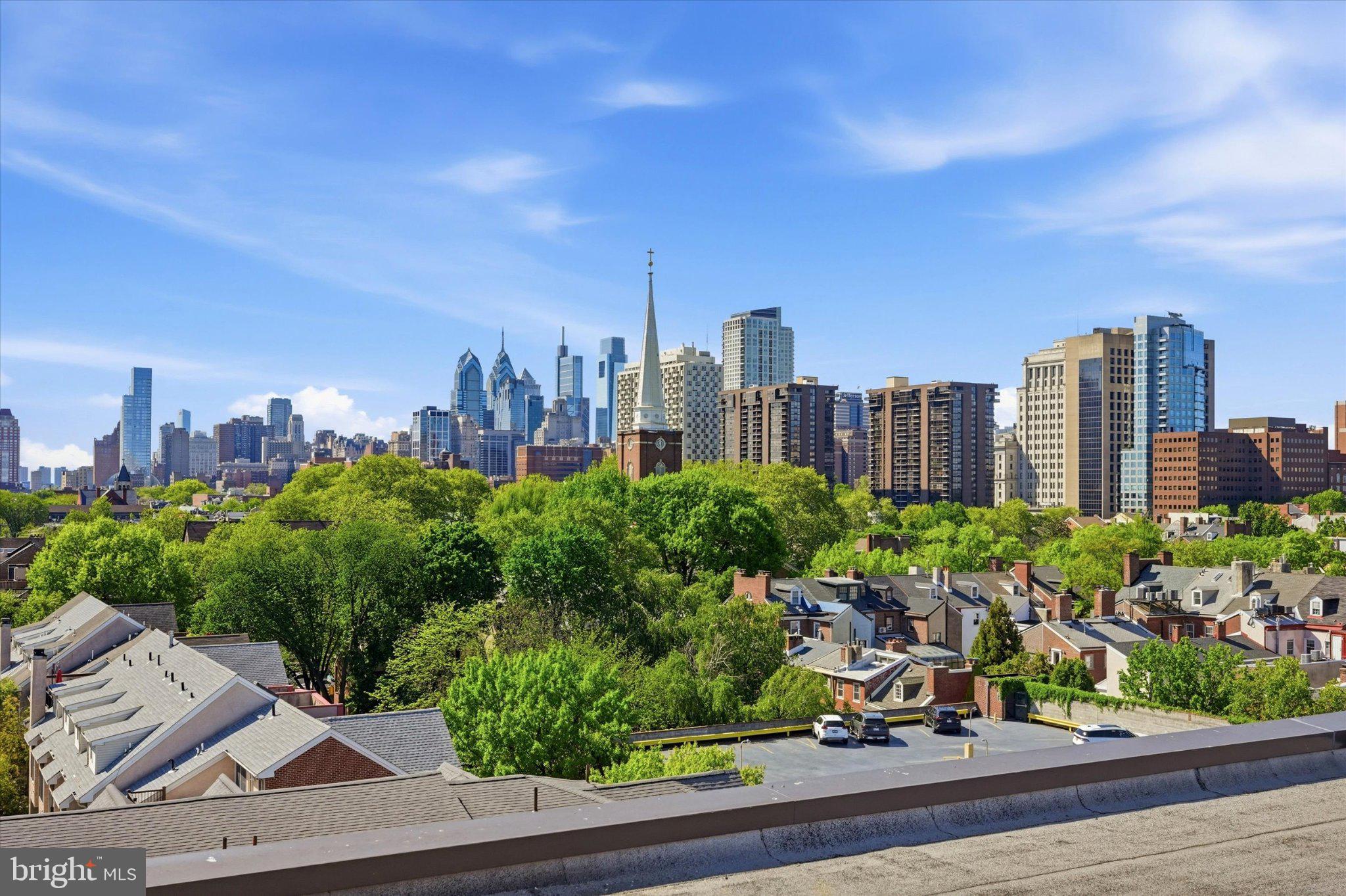 SOCIETY HILL - Residential