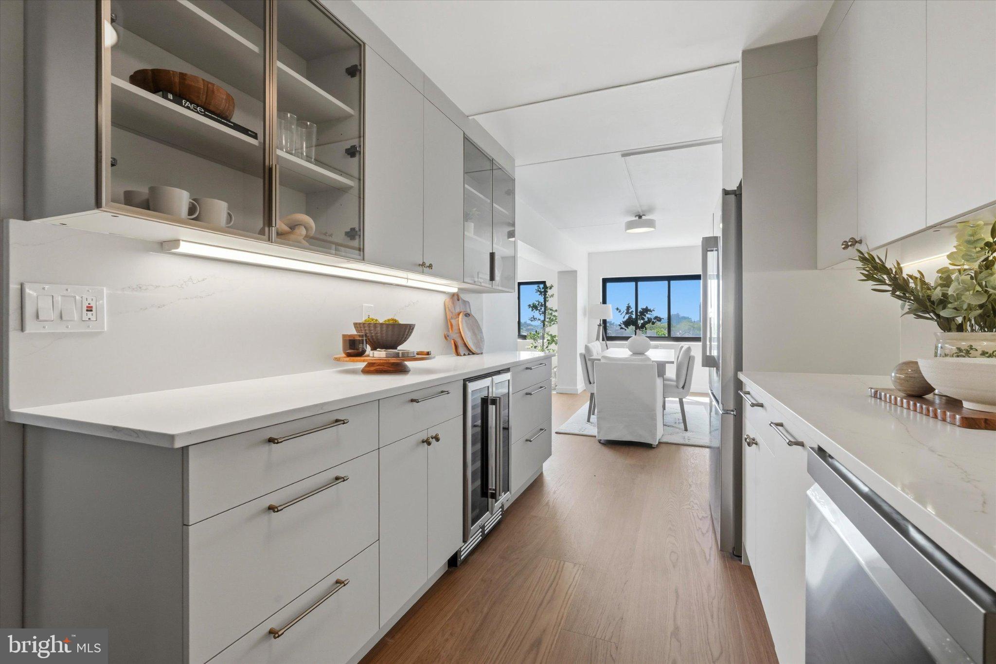SOCIETY HILL - Residential