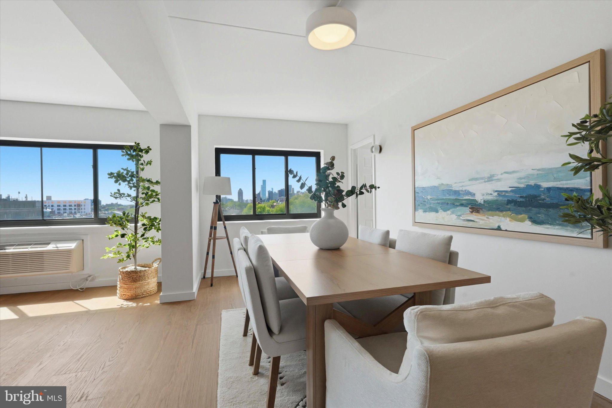 SOCIETY HILL - Residential