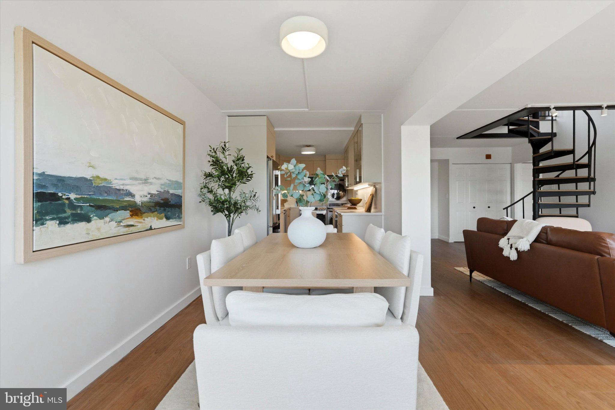 SOCIETY HILL - Residential