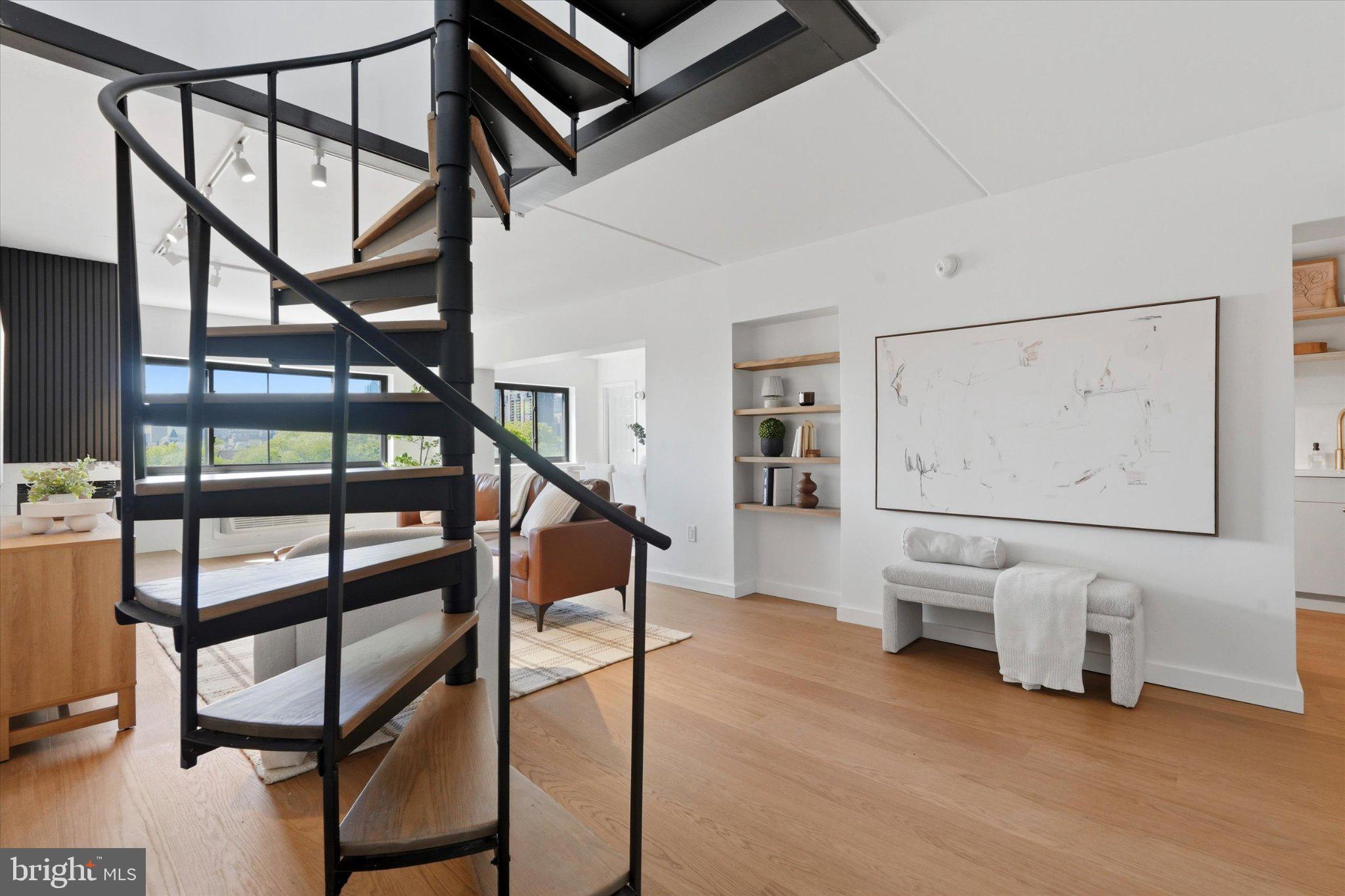 200 LOMBARD STREET 10 806