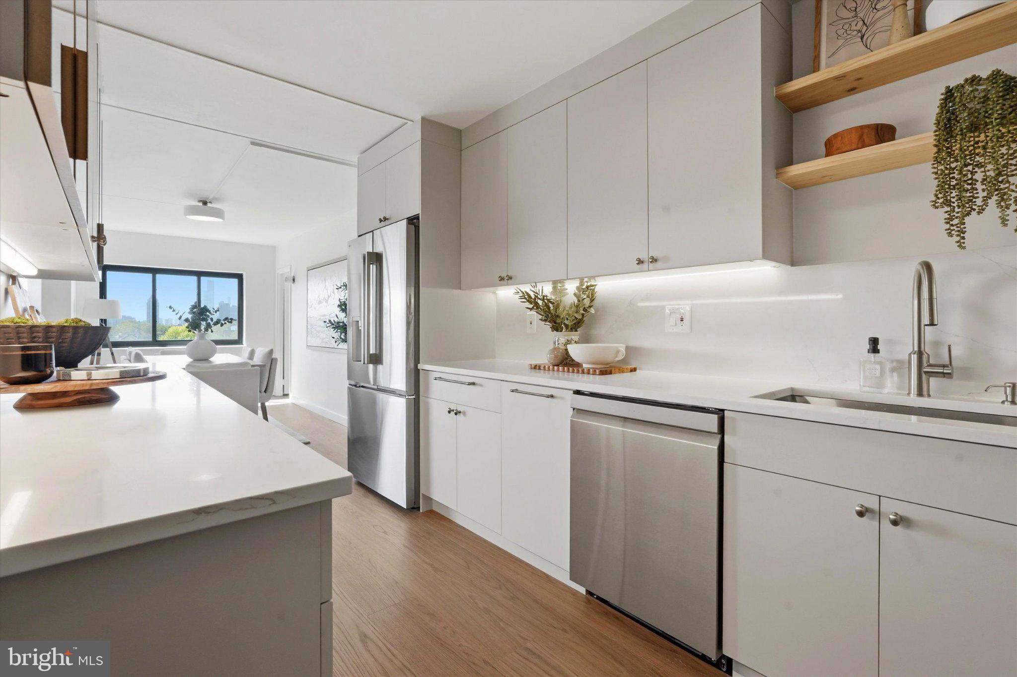 SOCIETY HILL - Residential