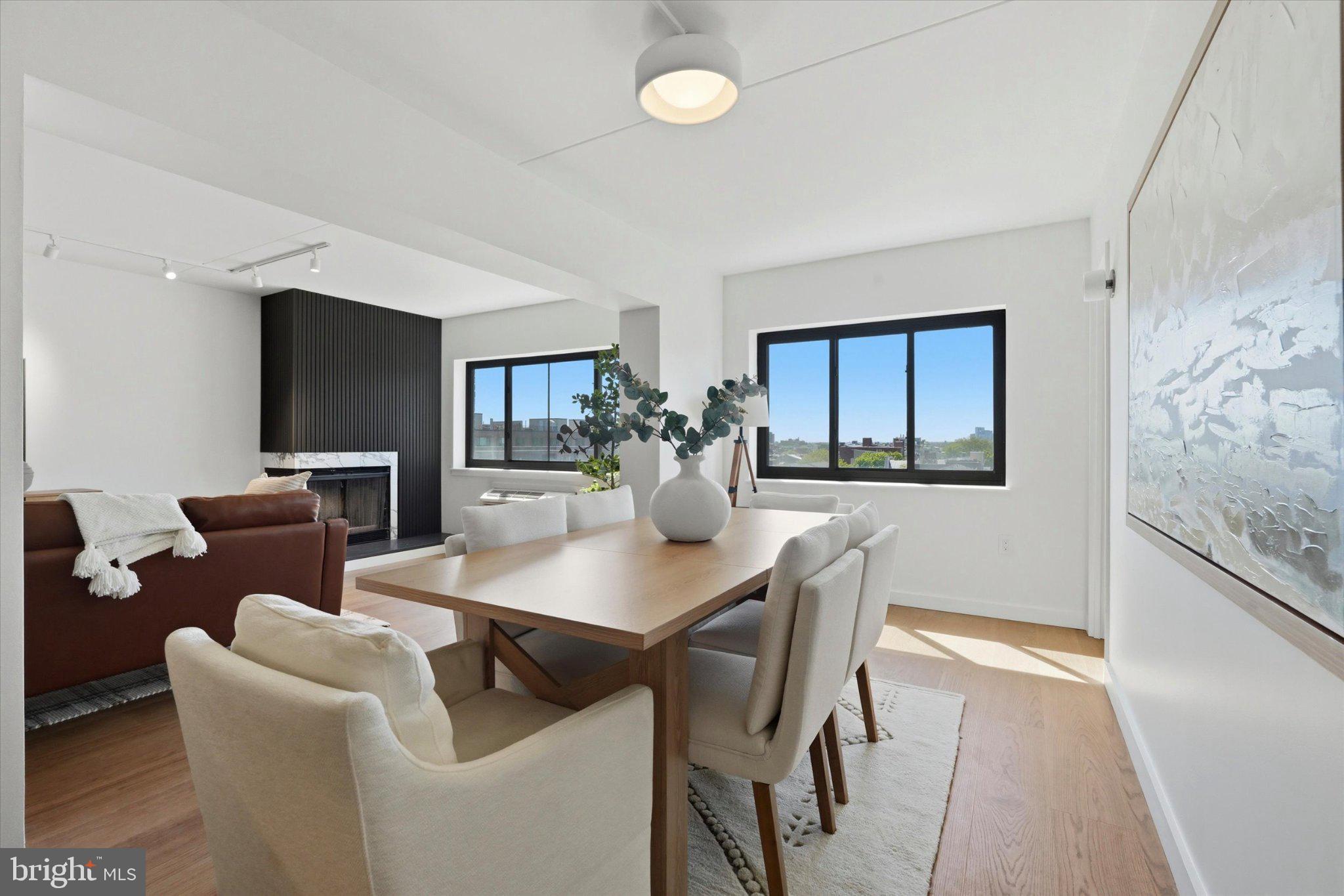 SOCIETY HILL - Residential