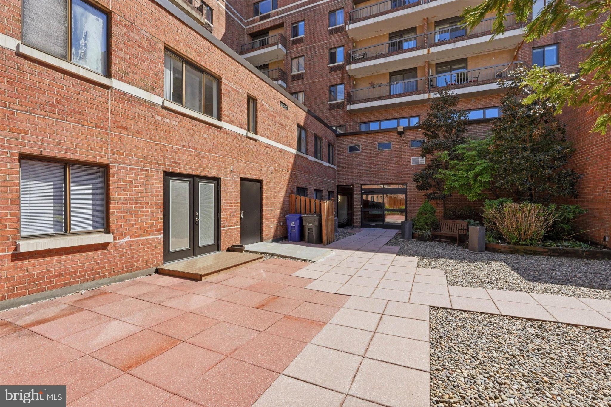 SOCIETY HILL - Residential