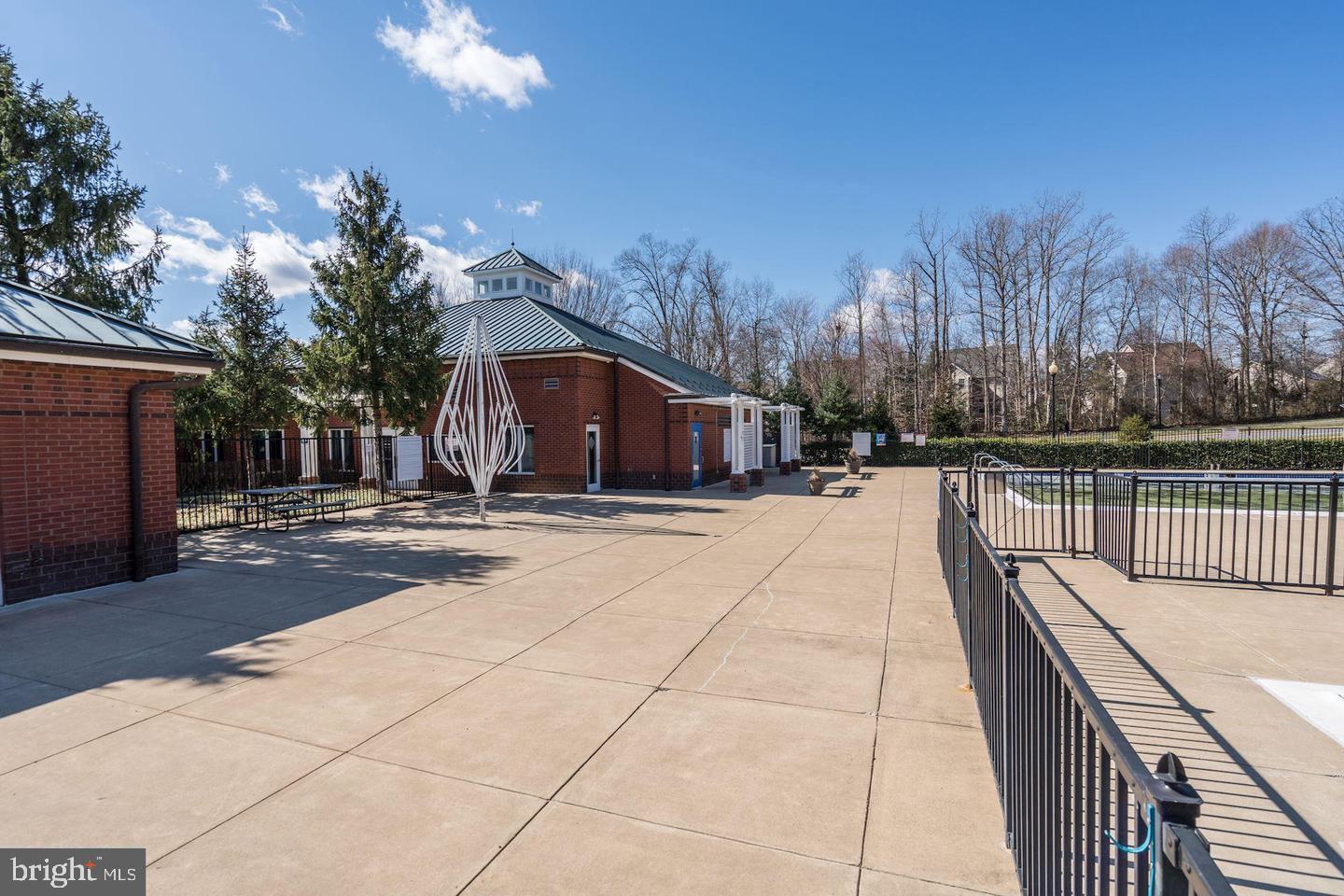 CASCADES - Residential