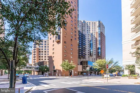 900 Stafford St N Unit 2222, Arlington, VA MLS: VAAR2056728