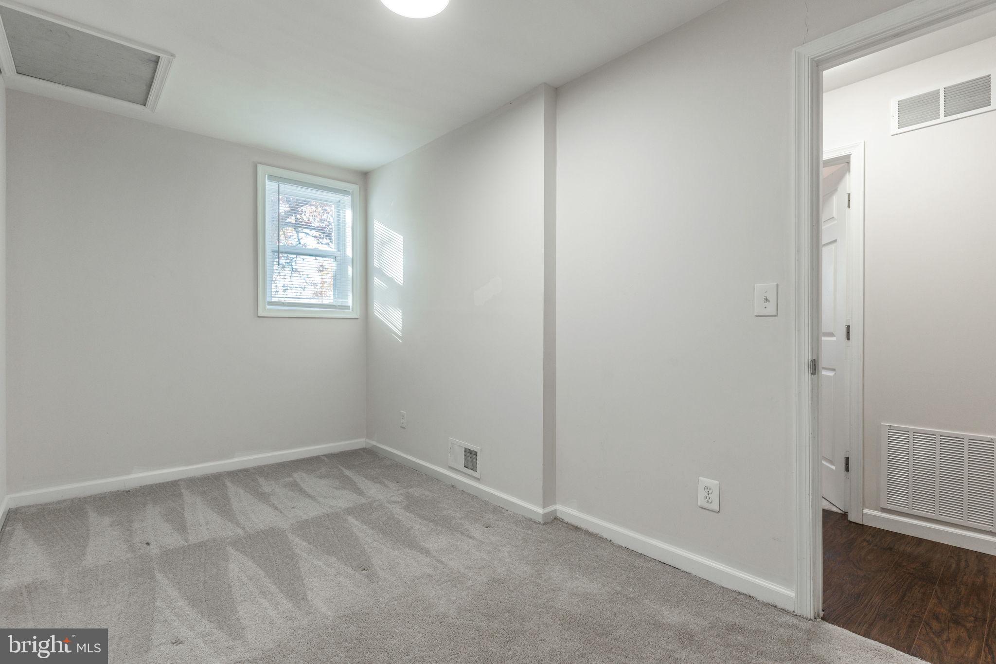 HAVERSTOCK HILLS - Residential Lease