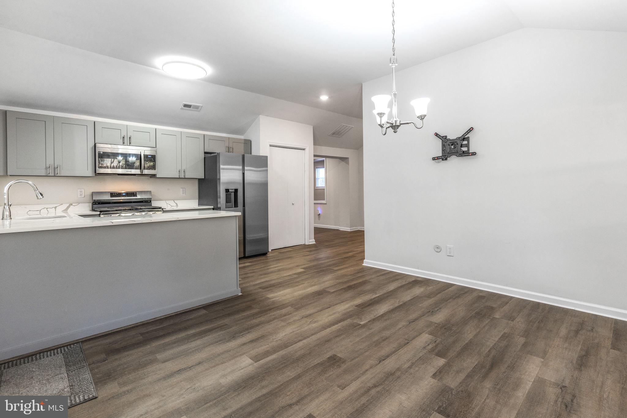 HAVERSTOCK HILLS - Residential Lease