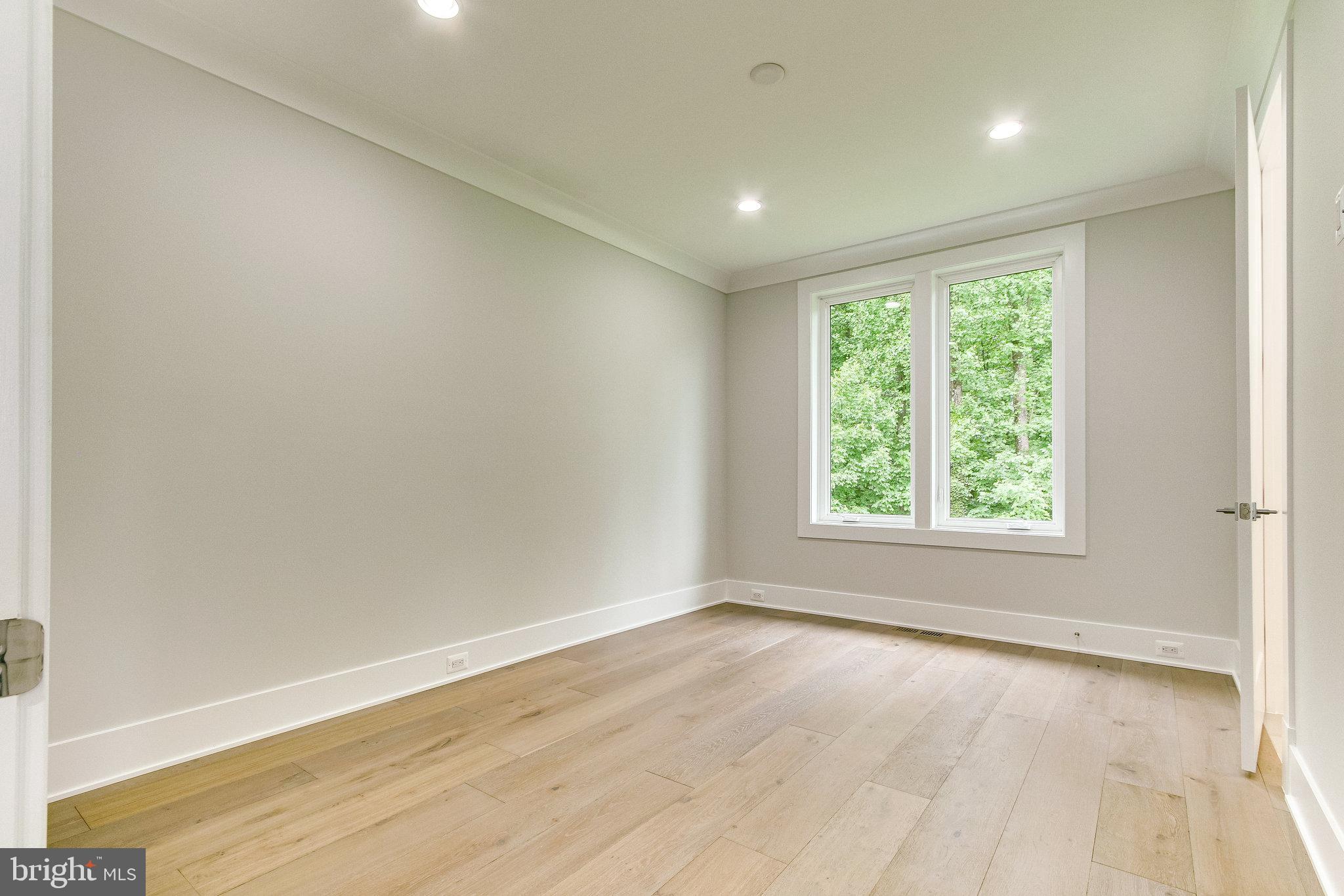 OLIVER PARK - Residential