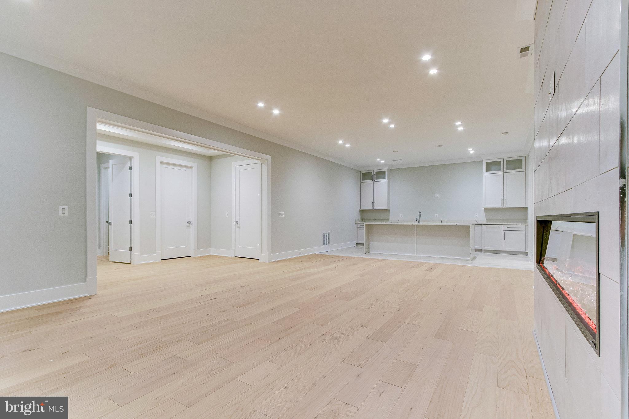 OLIVER PARK - Residential