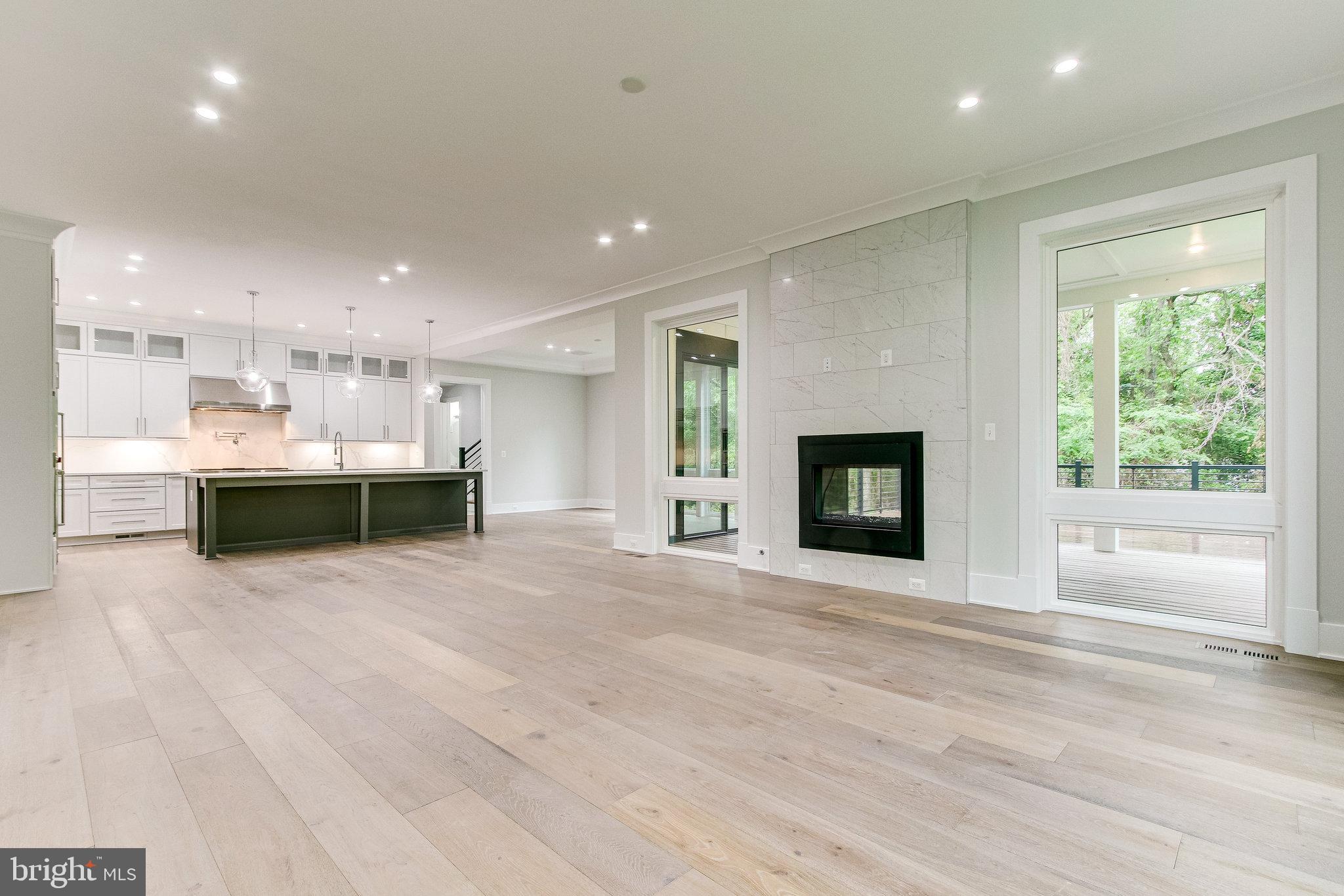 OLIVER PARK - Residential