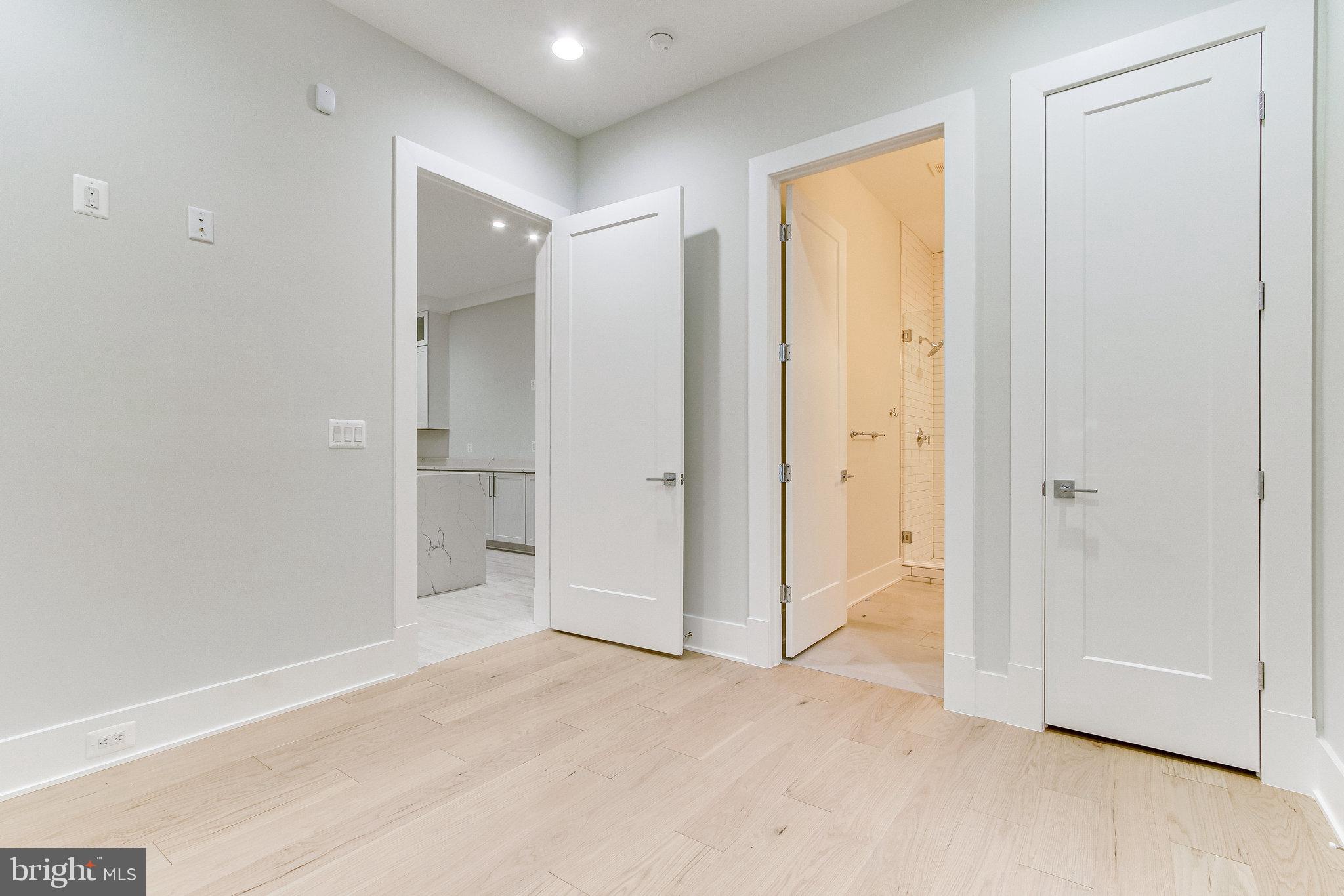 OLIVER PARK - Residential