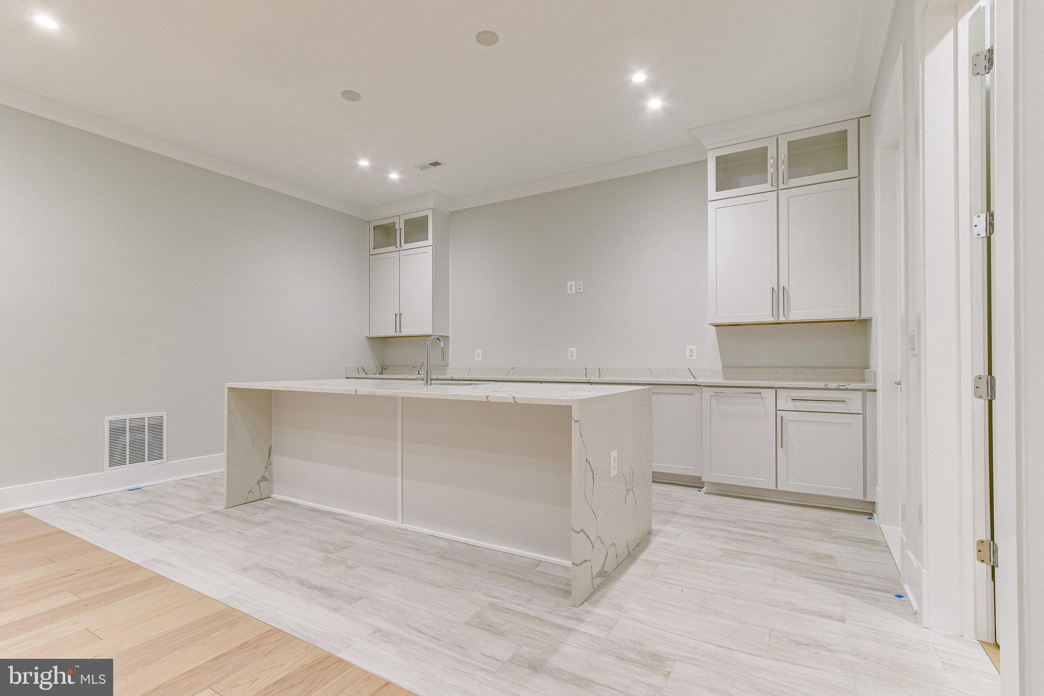 OLIVER PARK - Residential