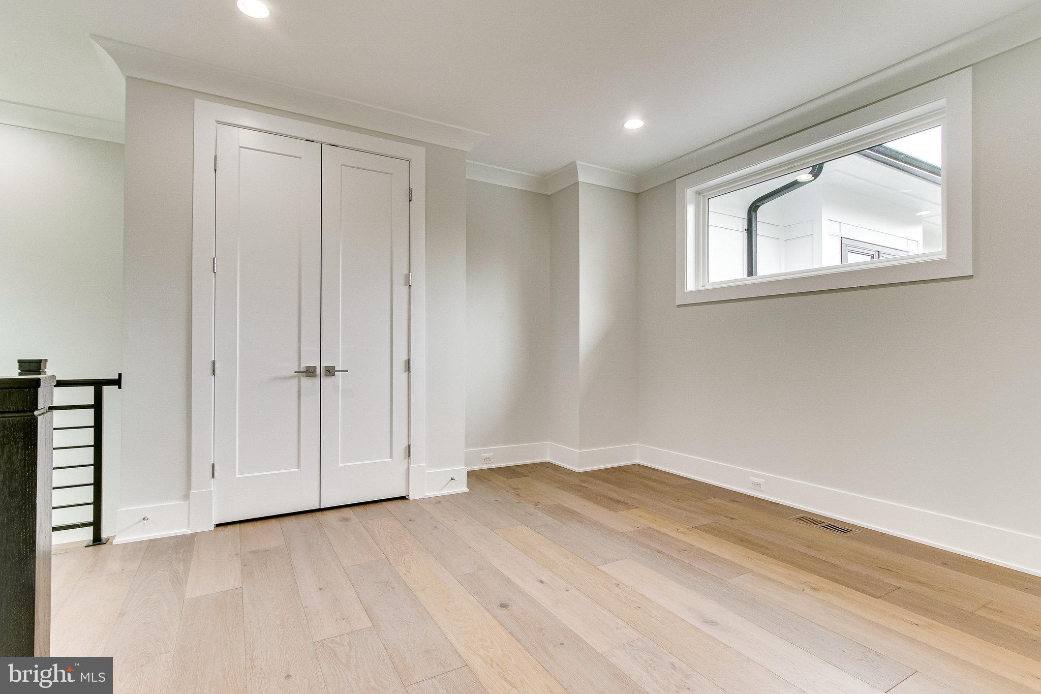 OLIVER PARK - Residential