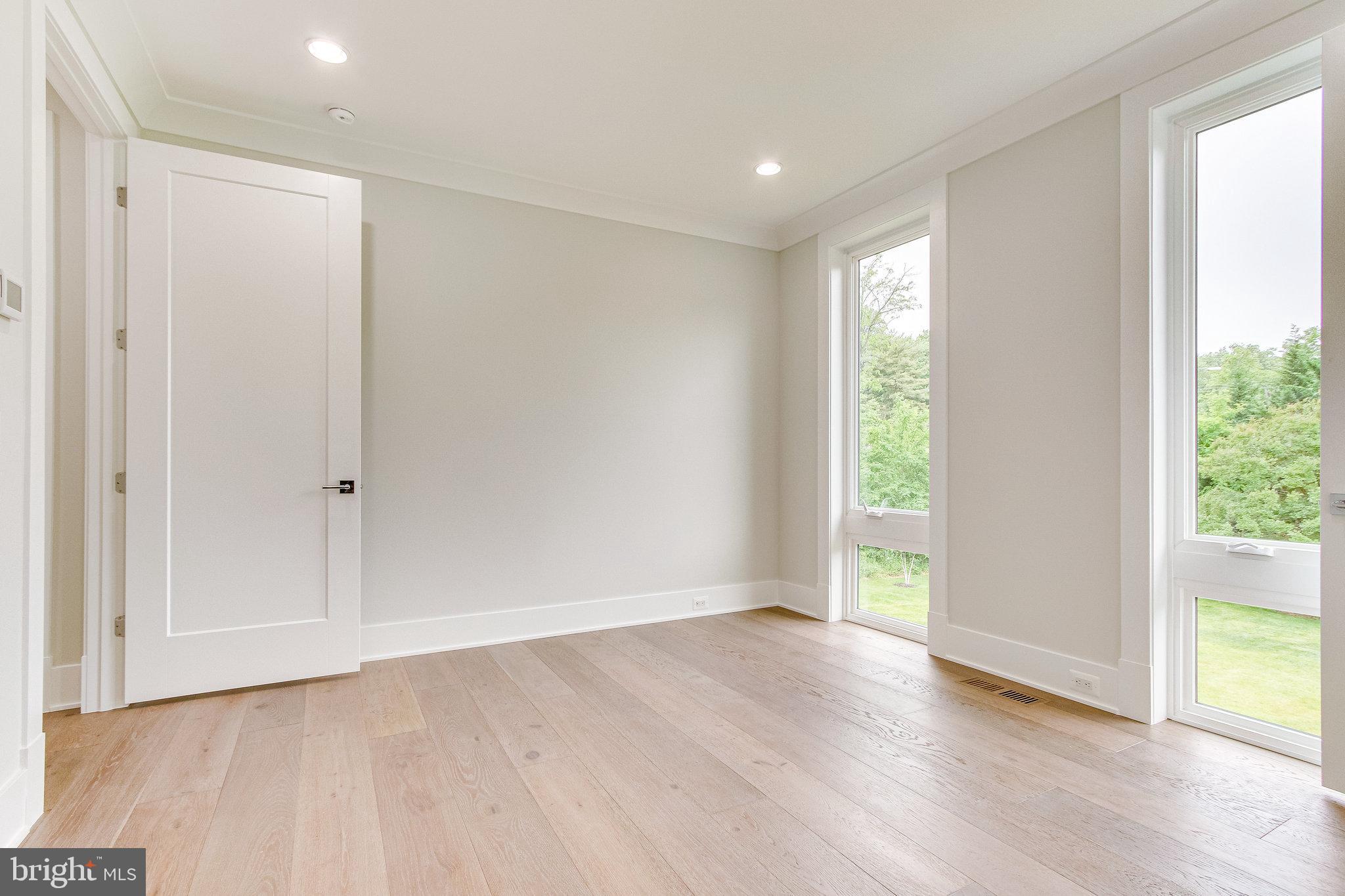 OLIVER PARK - Residential