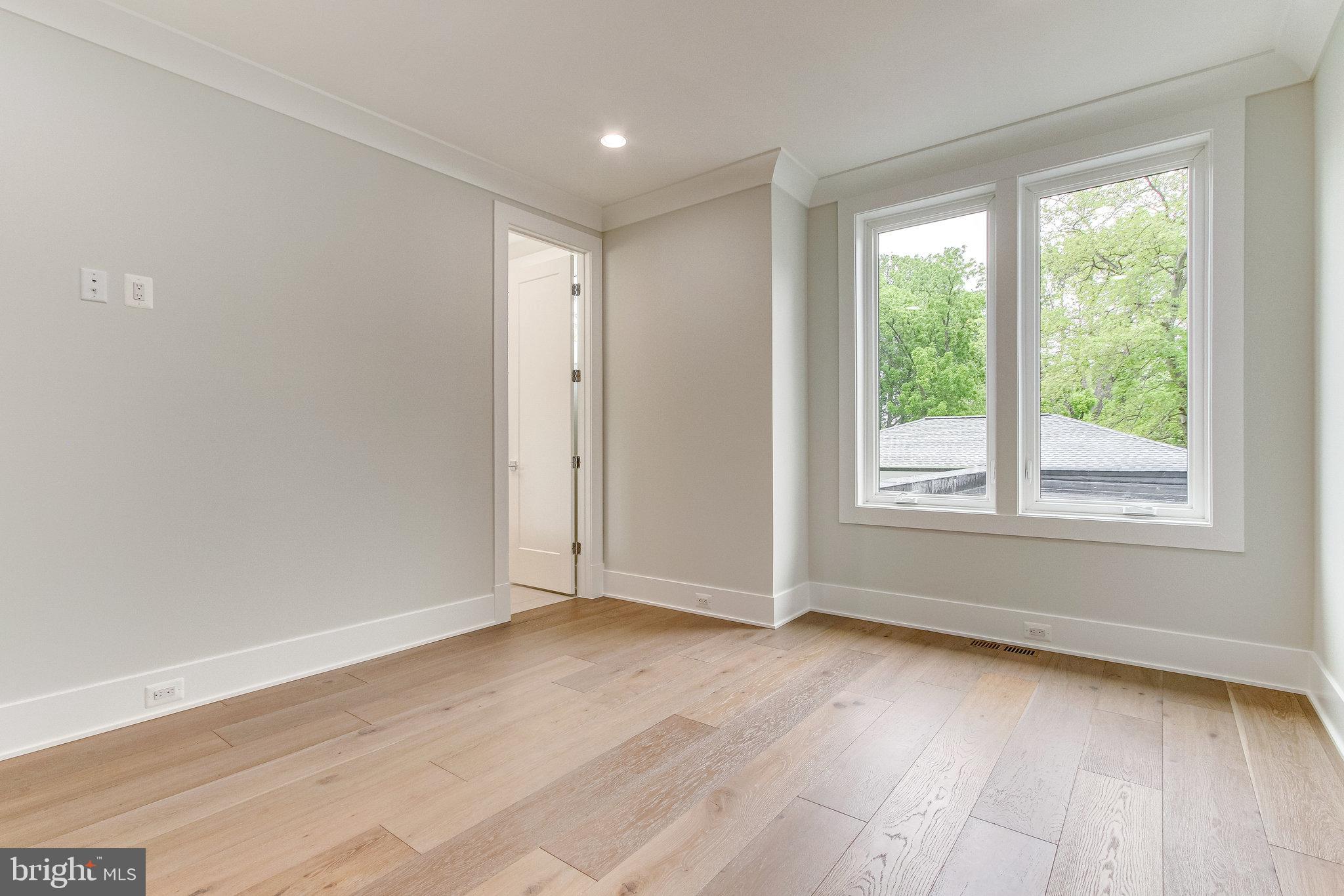 OLIVER PARK - Residential