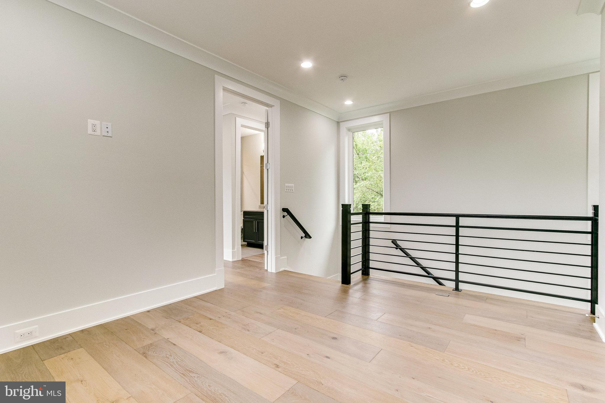 OLIVER PARK - Residential