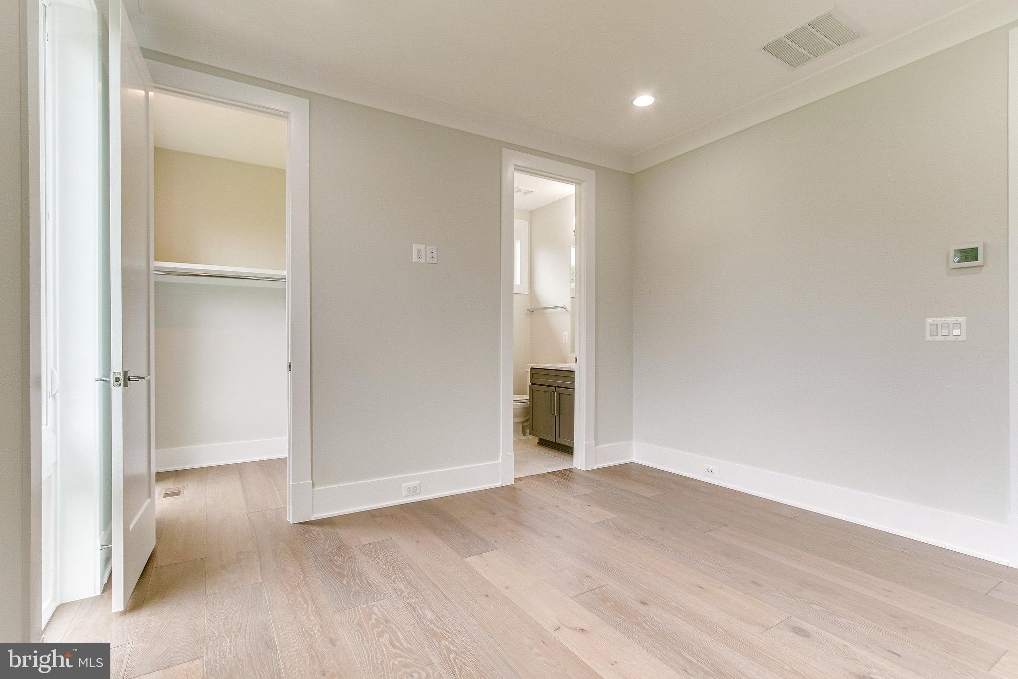 OLIVER PARK - Residential