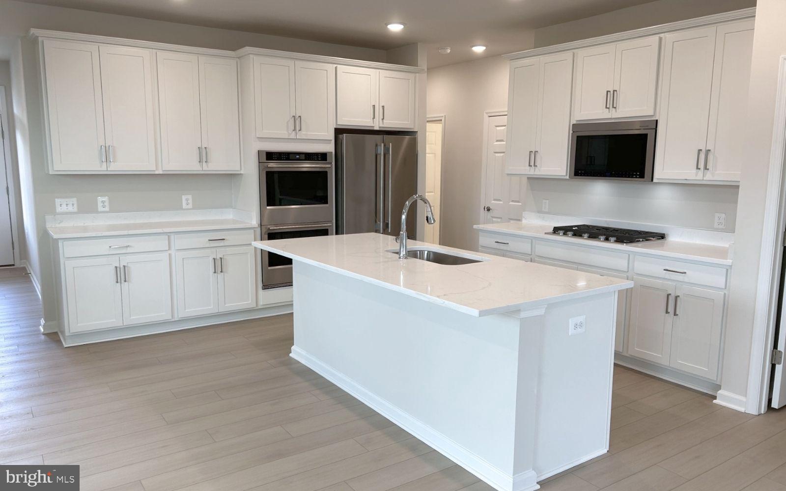 106 OLEANDER COURT