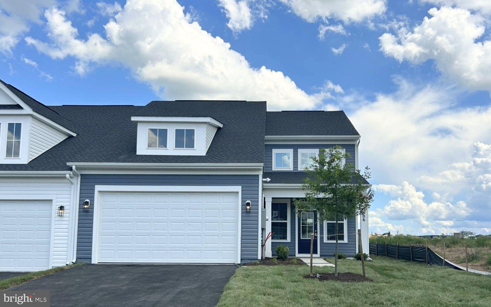 106 OLEANDER COURT