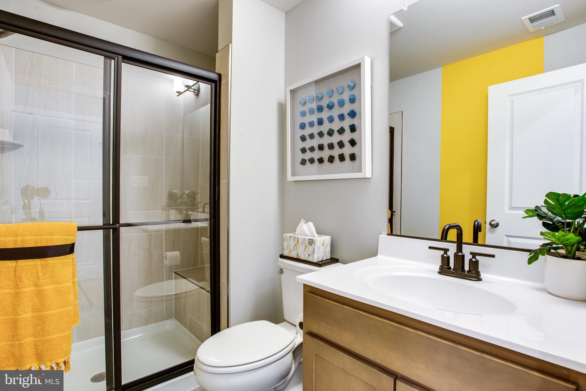 TOWNS AT MARKET COMMONS - Residential