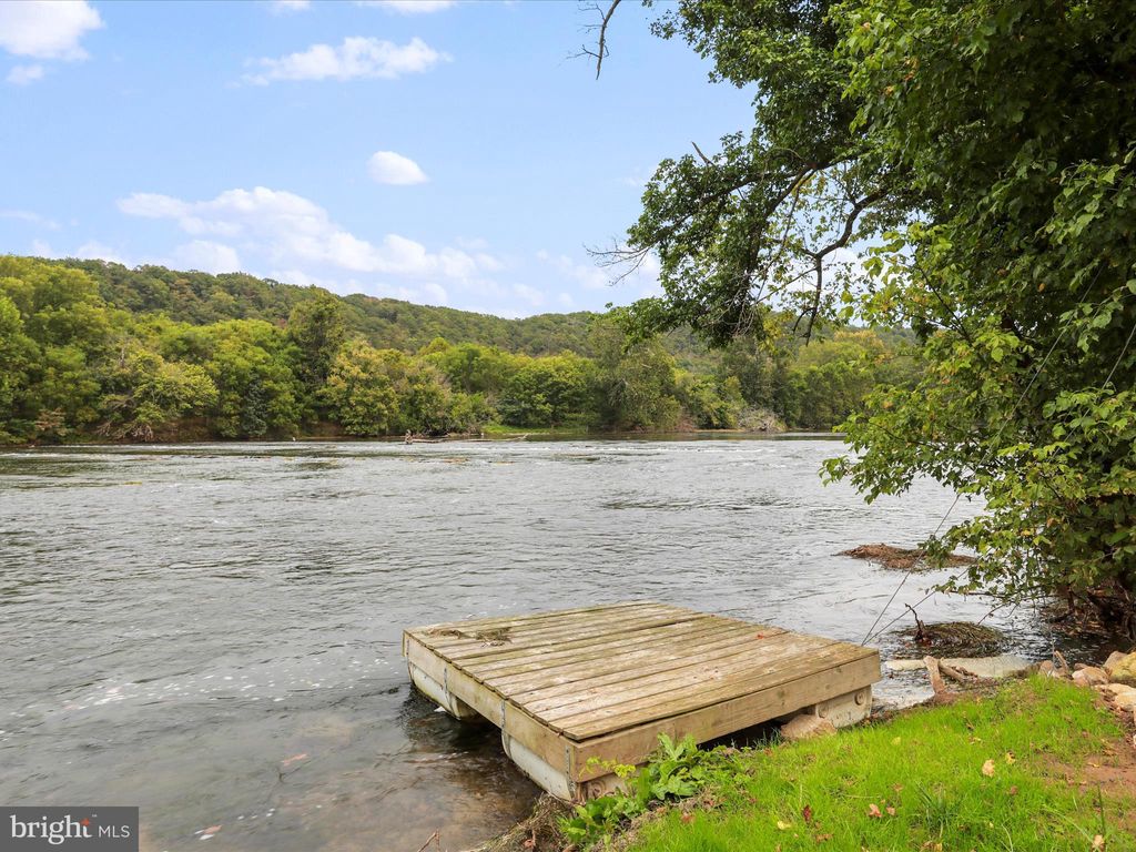 Photo of 378 Panhandle Road, BENTONVILLE, VA 22610 (MLS # VAWR2012184)