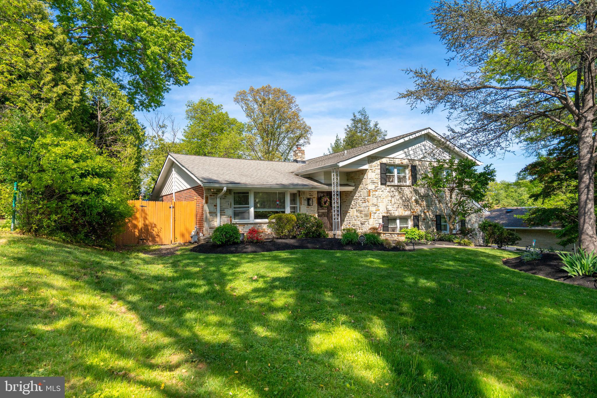 HIDEAWAY HILLS - Residential