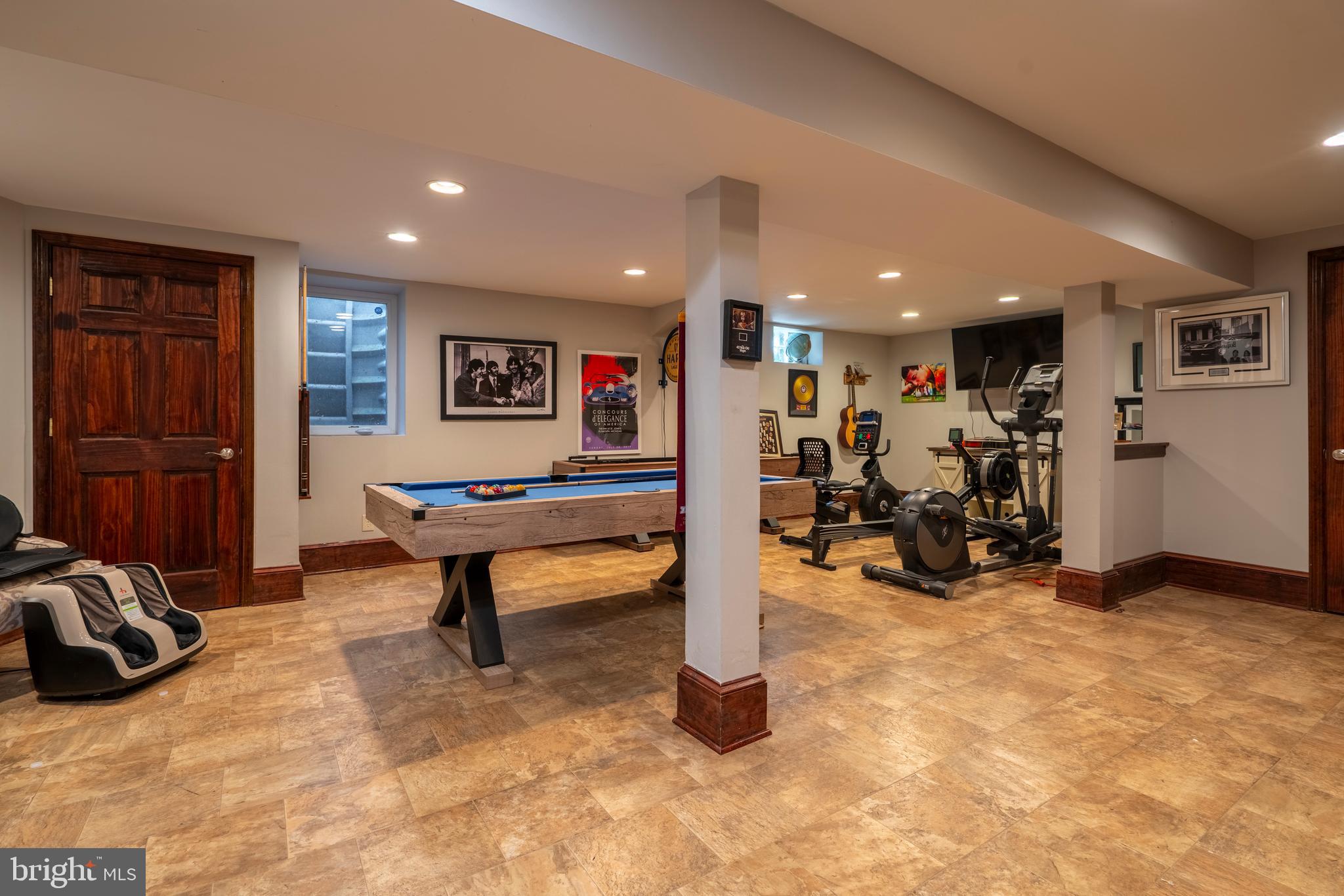HIDEAWAY HILLS - Residential