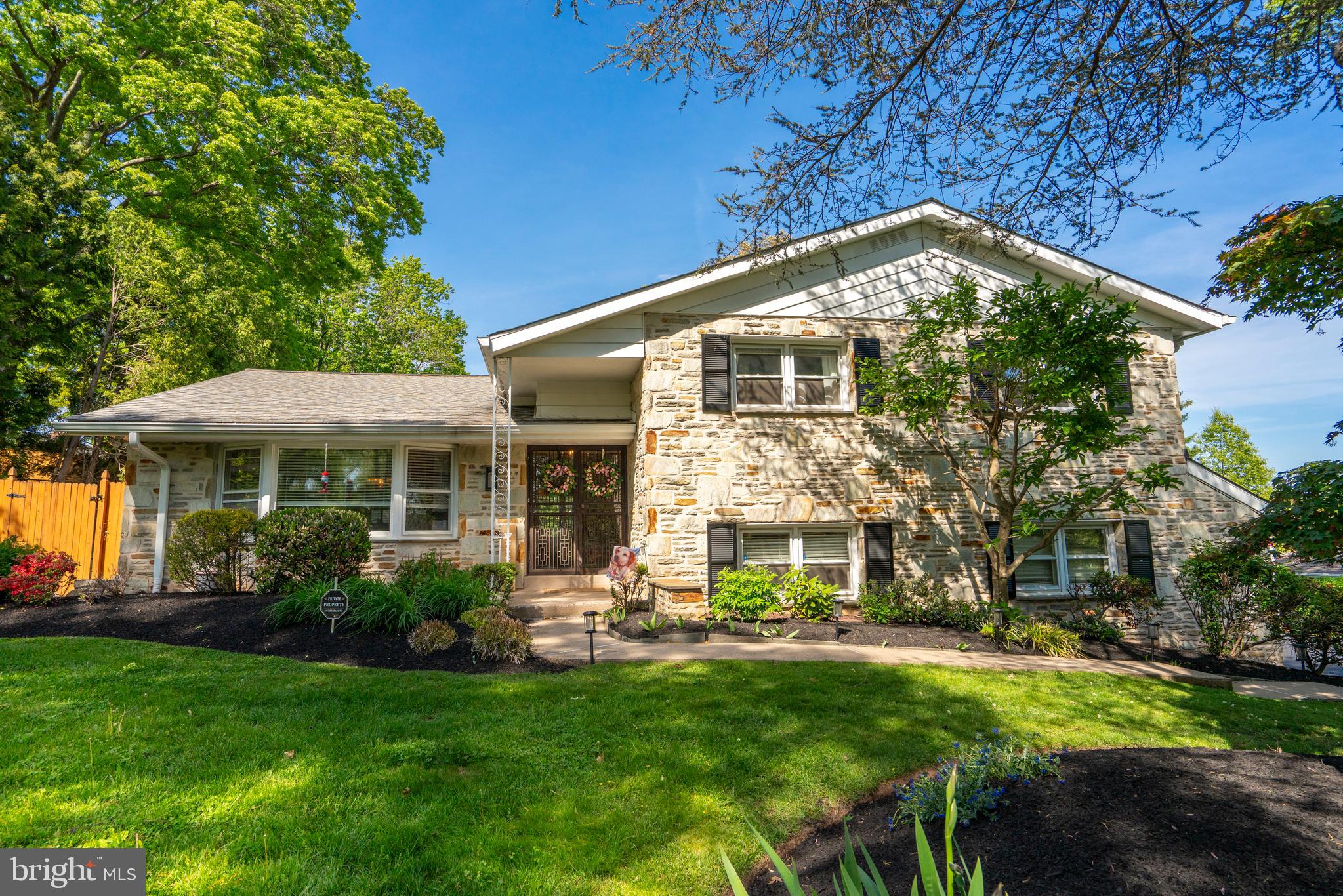 HIDEAWAY HILLS - Residential