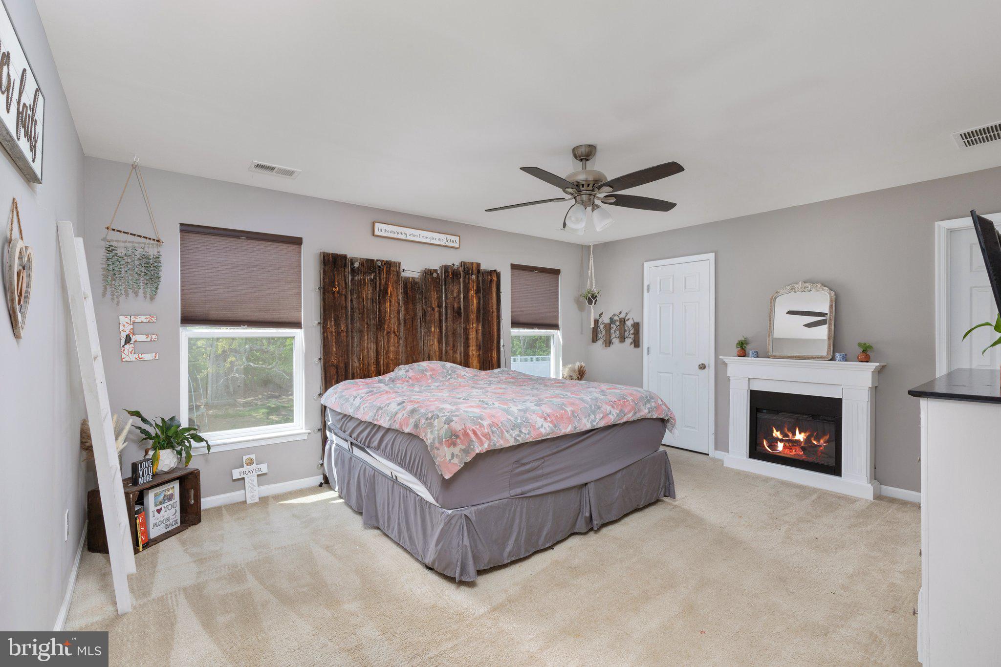 SOUTHERN HILLS - Residential