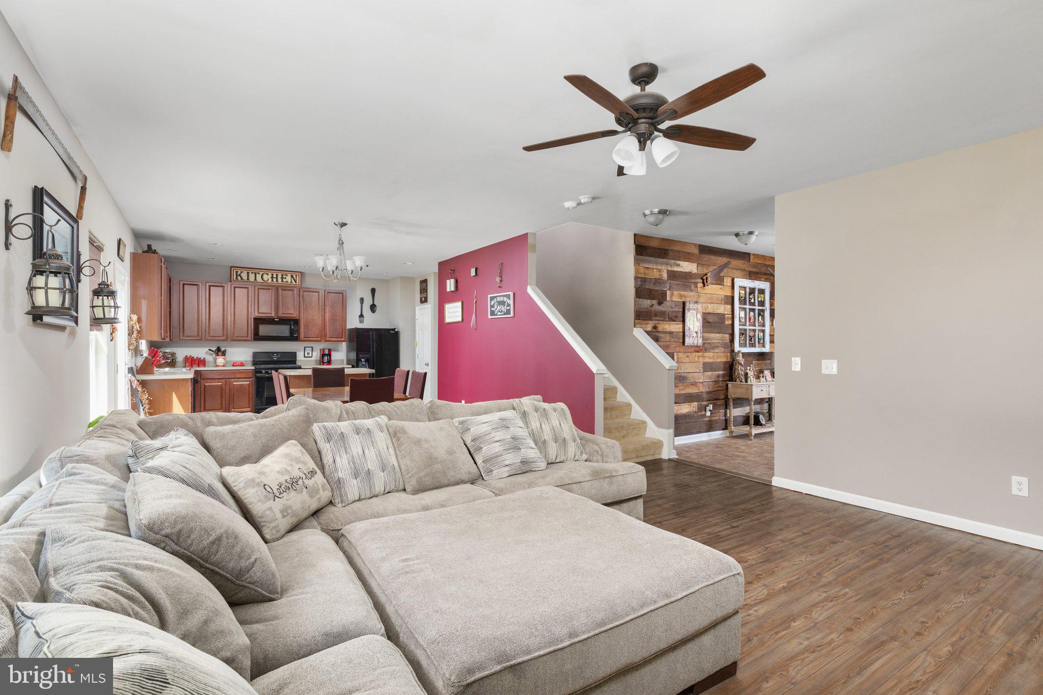 SOUTHERN HILLS - Residential