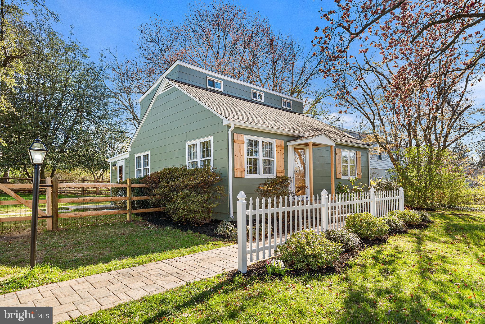 1240 E STRASBURG ROAD