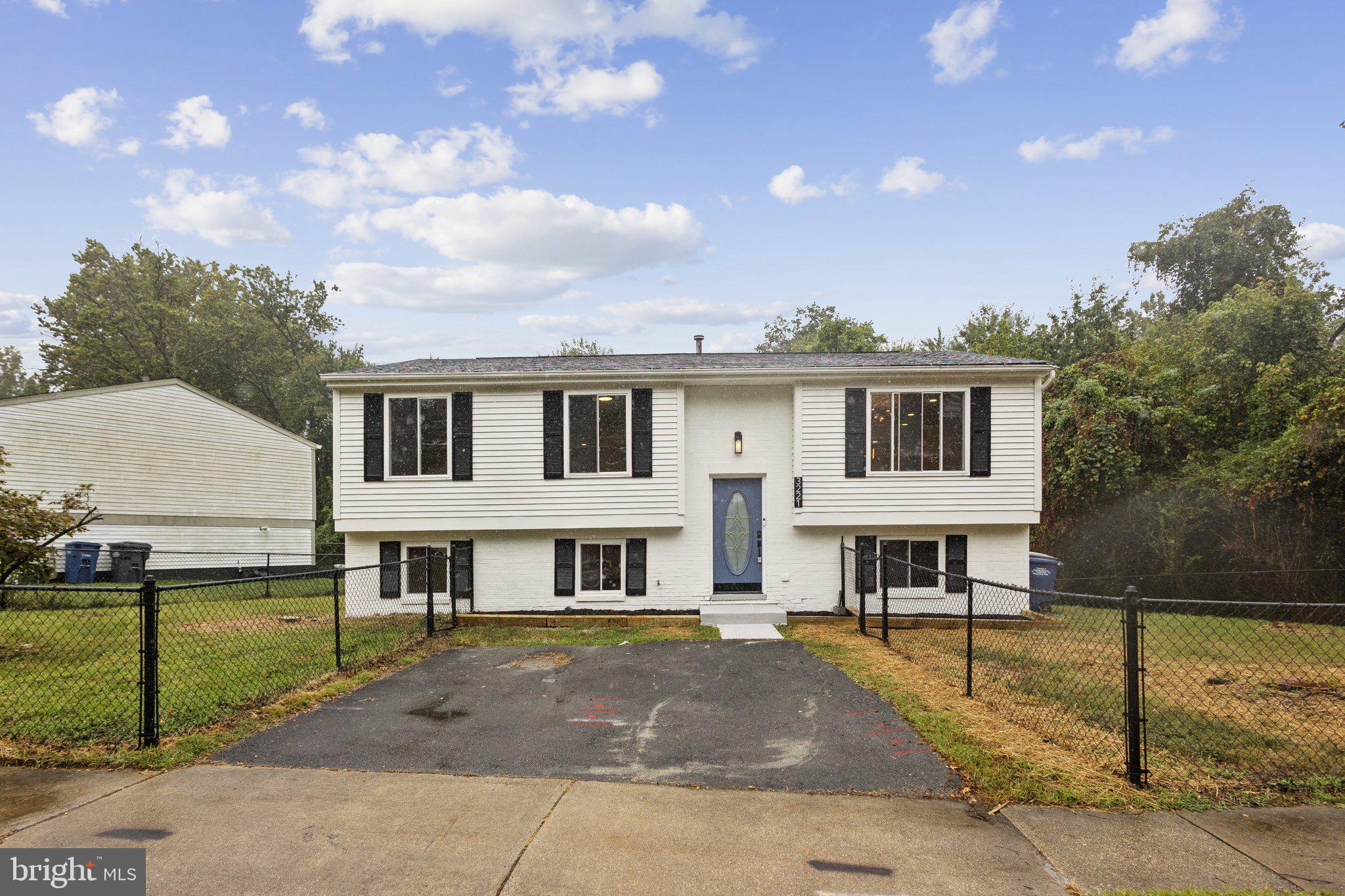 3221 NAPPER ROAD