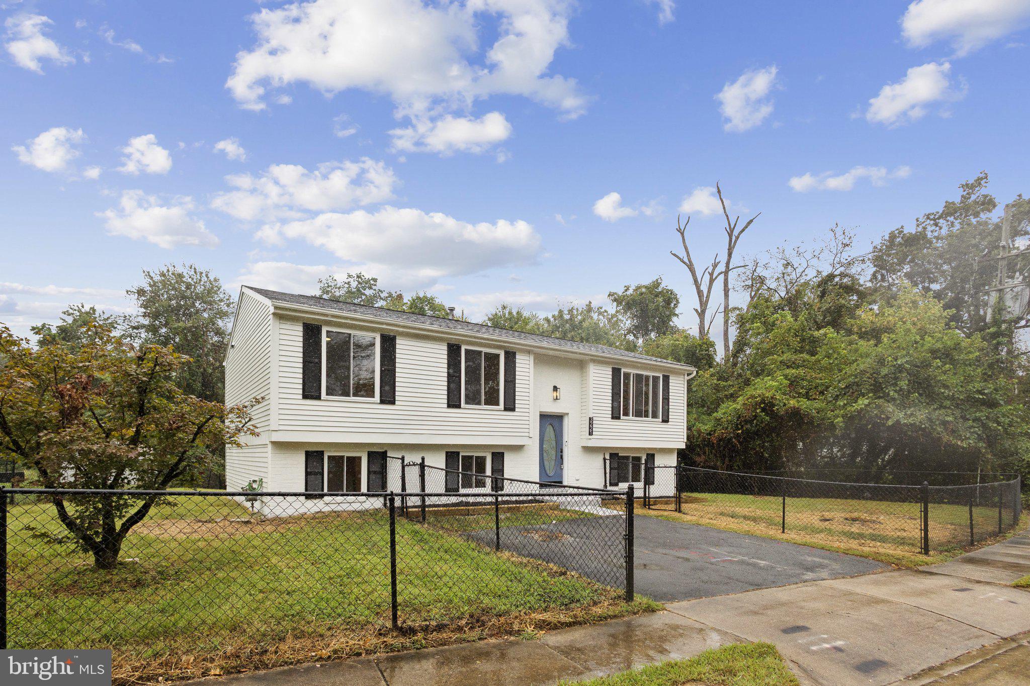 3221 NAPPER ROAD