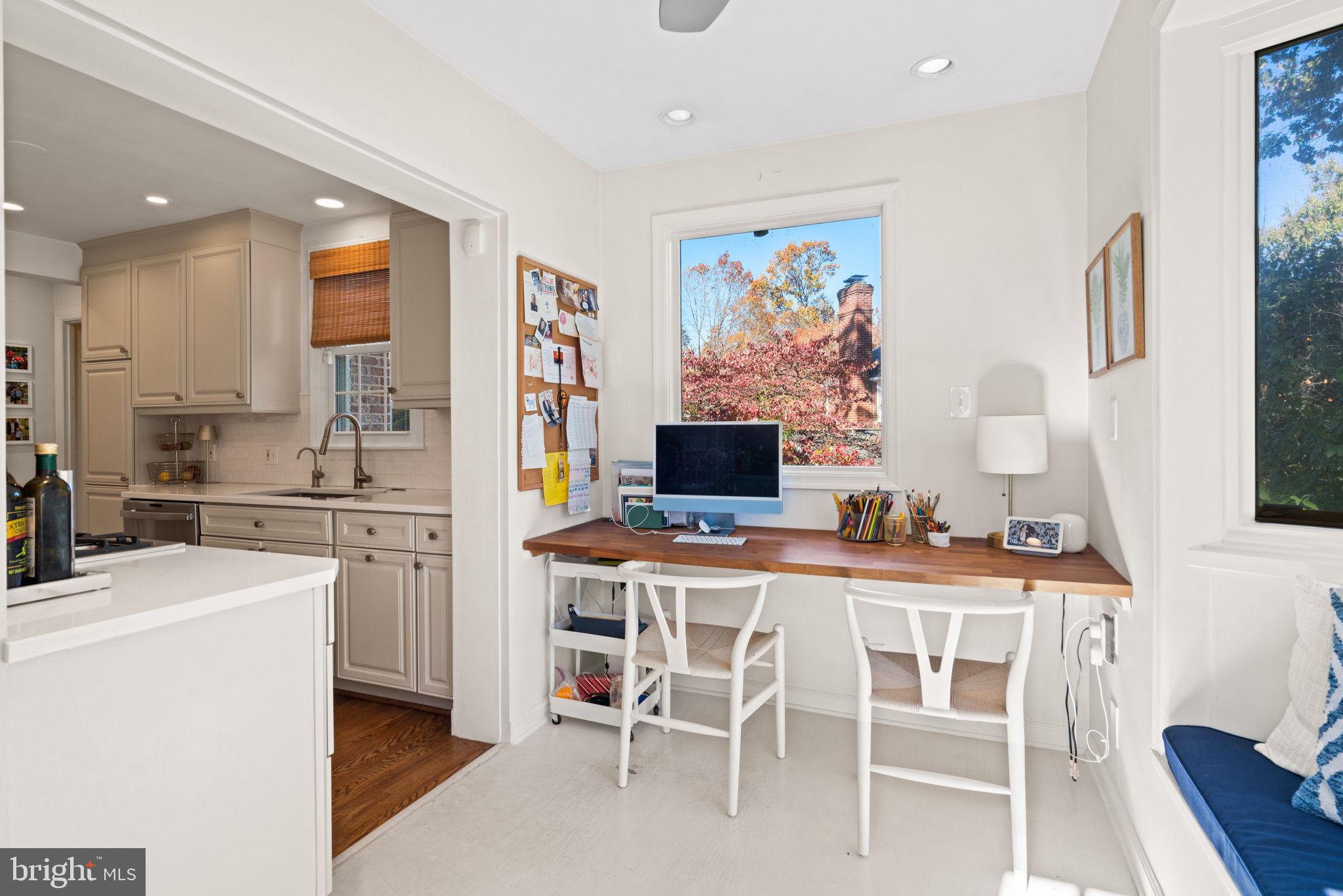 WOODACRES - Residential