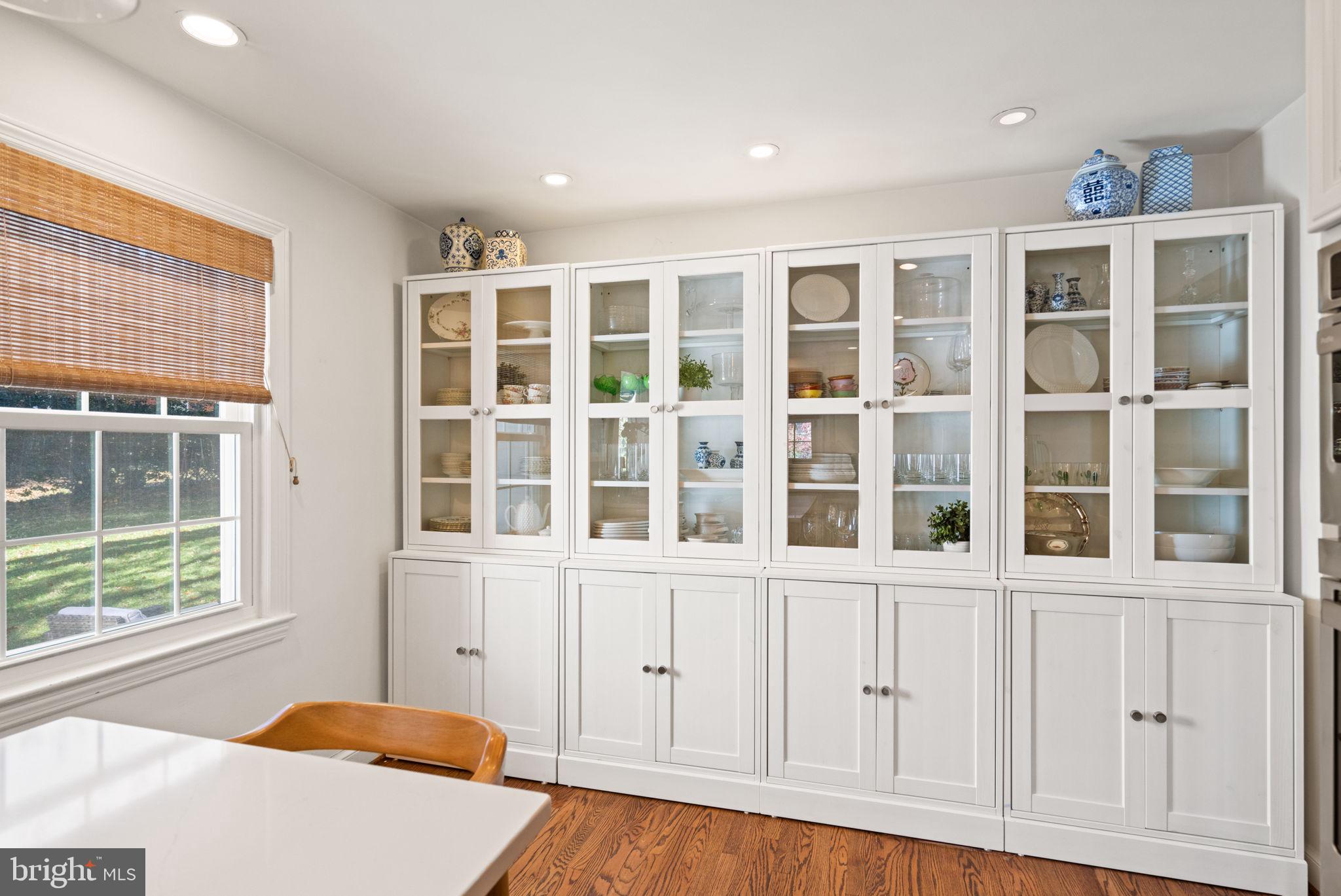 WOODACRES - Residential