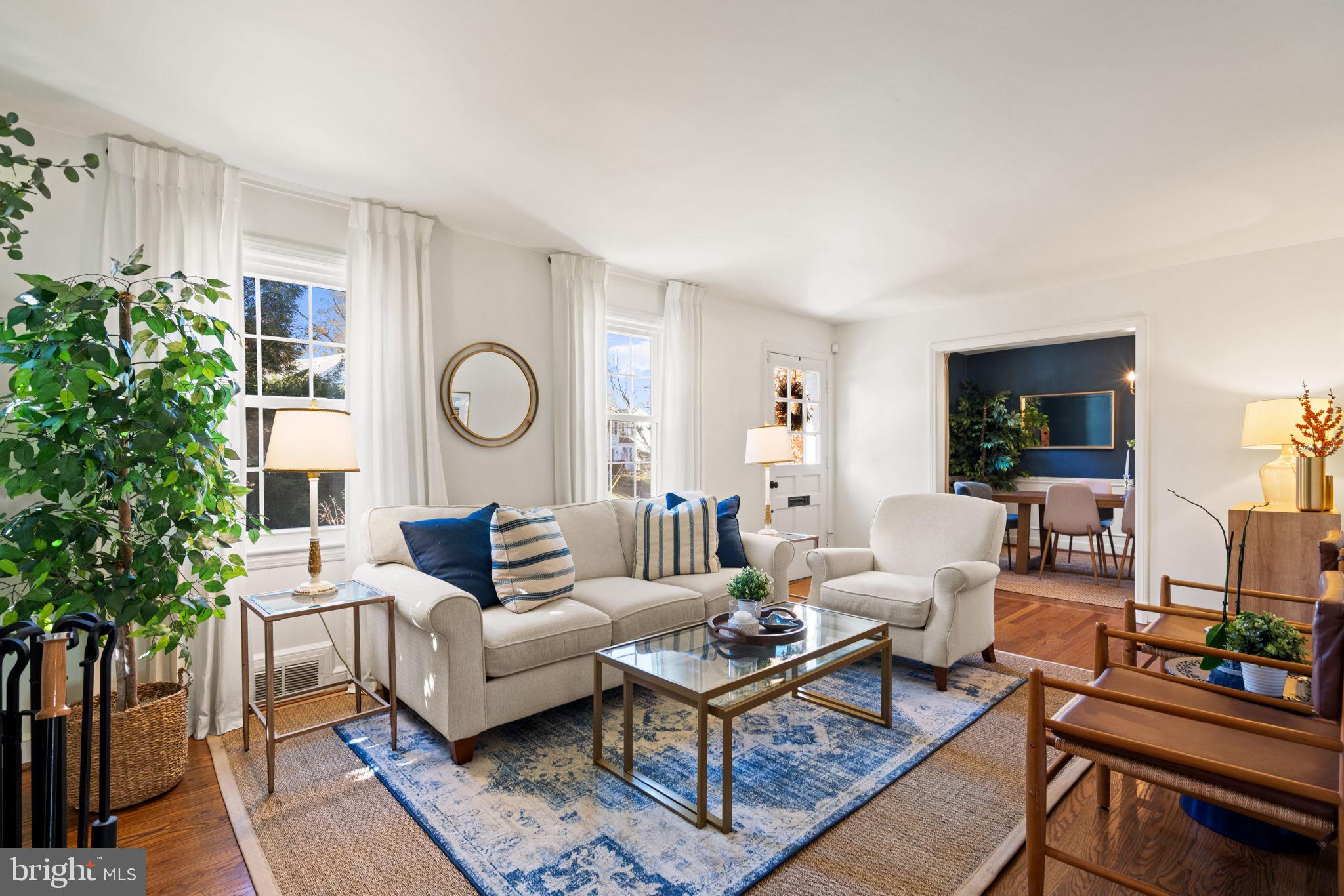 WOODACRES - Residential