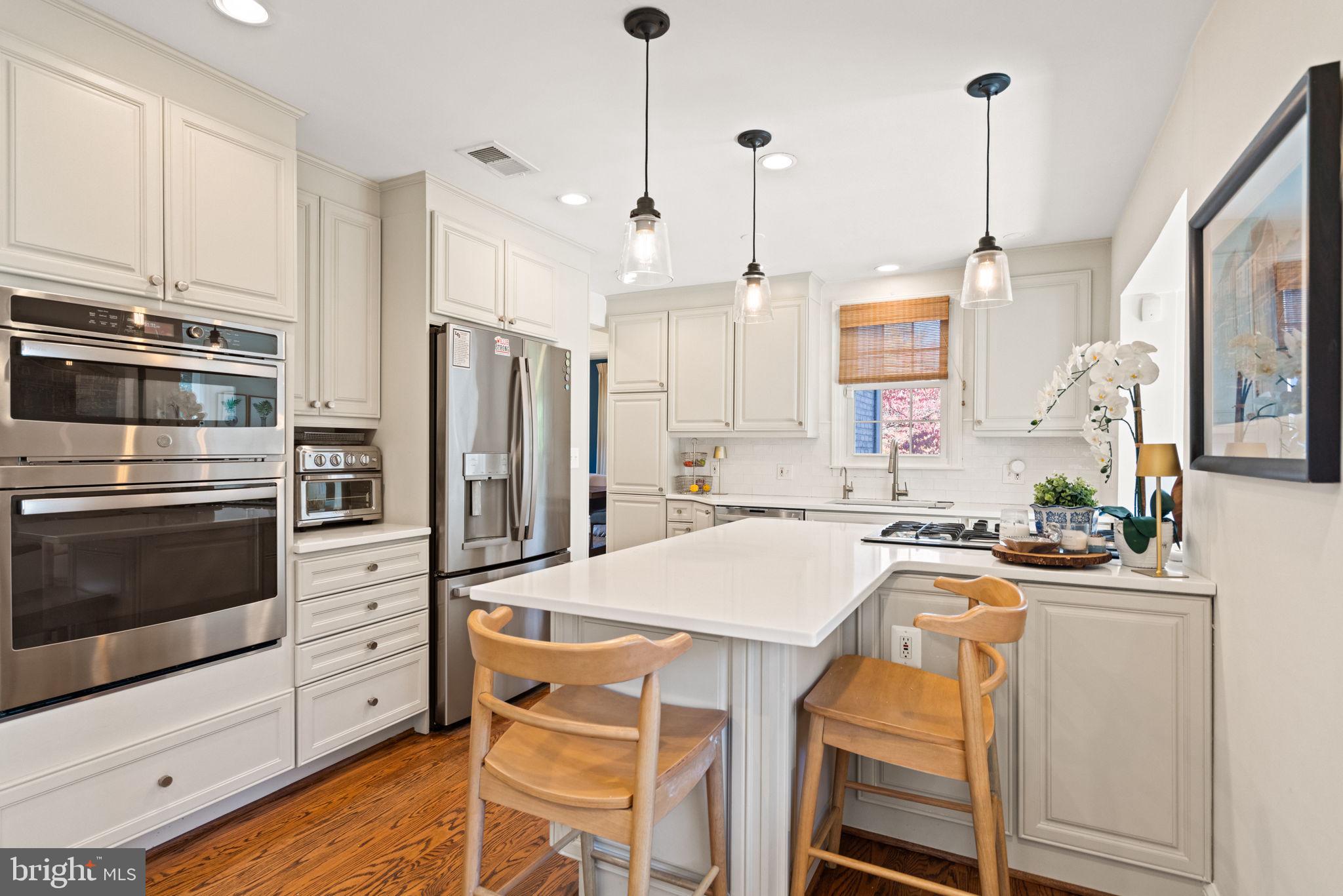 WOODACRES - Residential