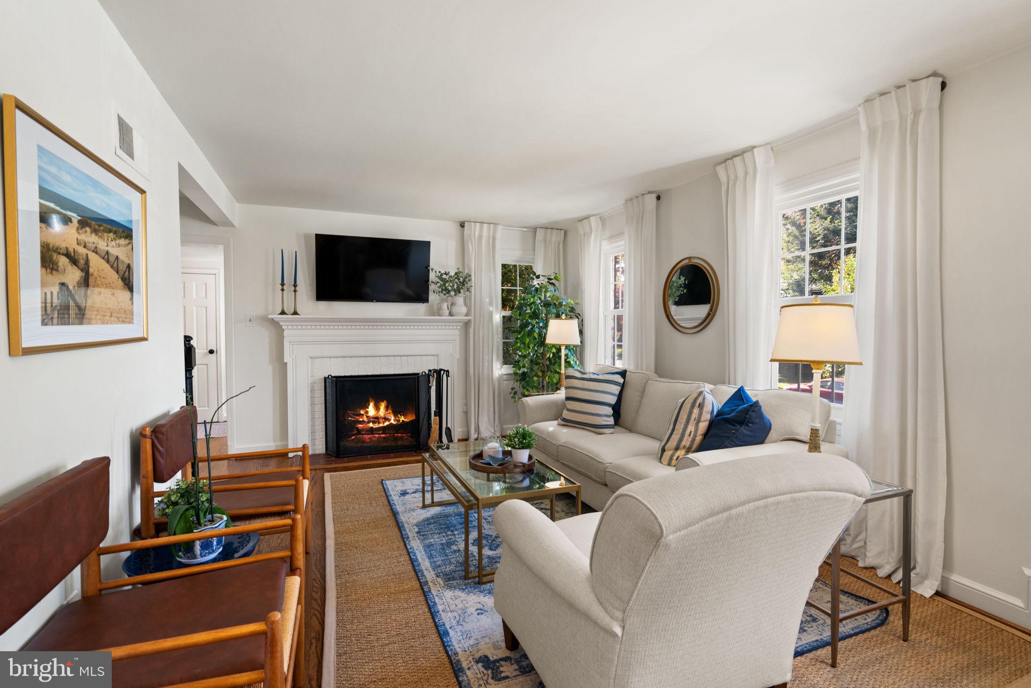 WOODACRES - Residential