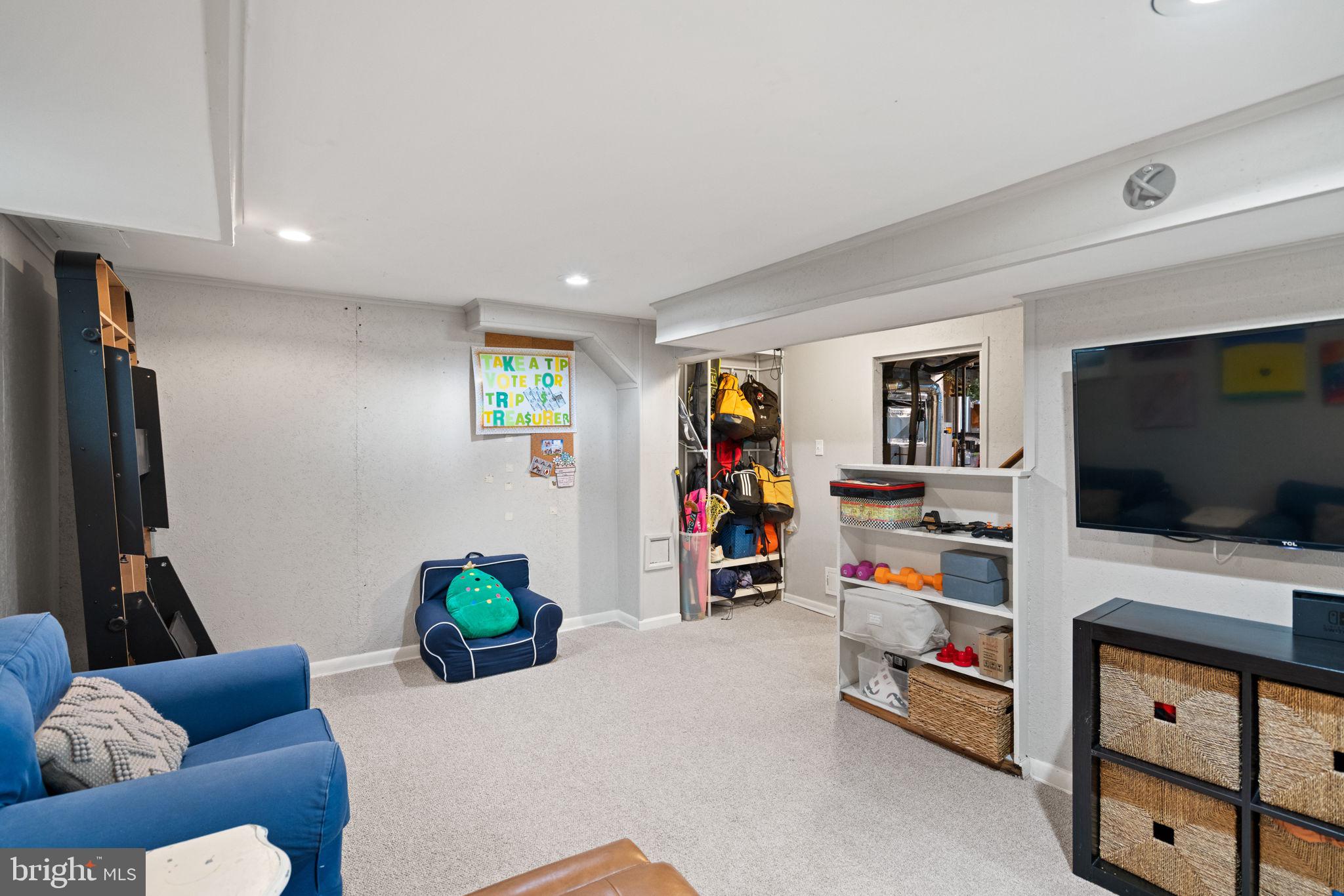 WOODACRES - Residential