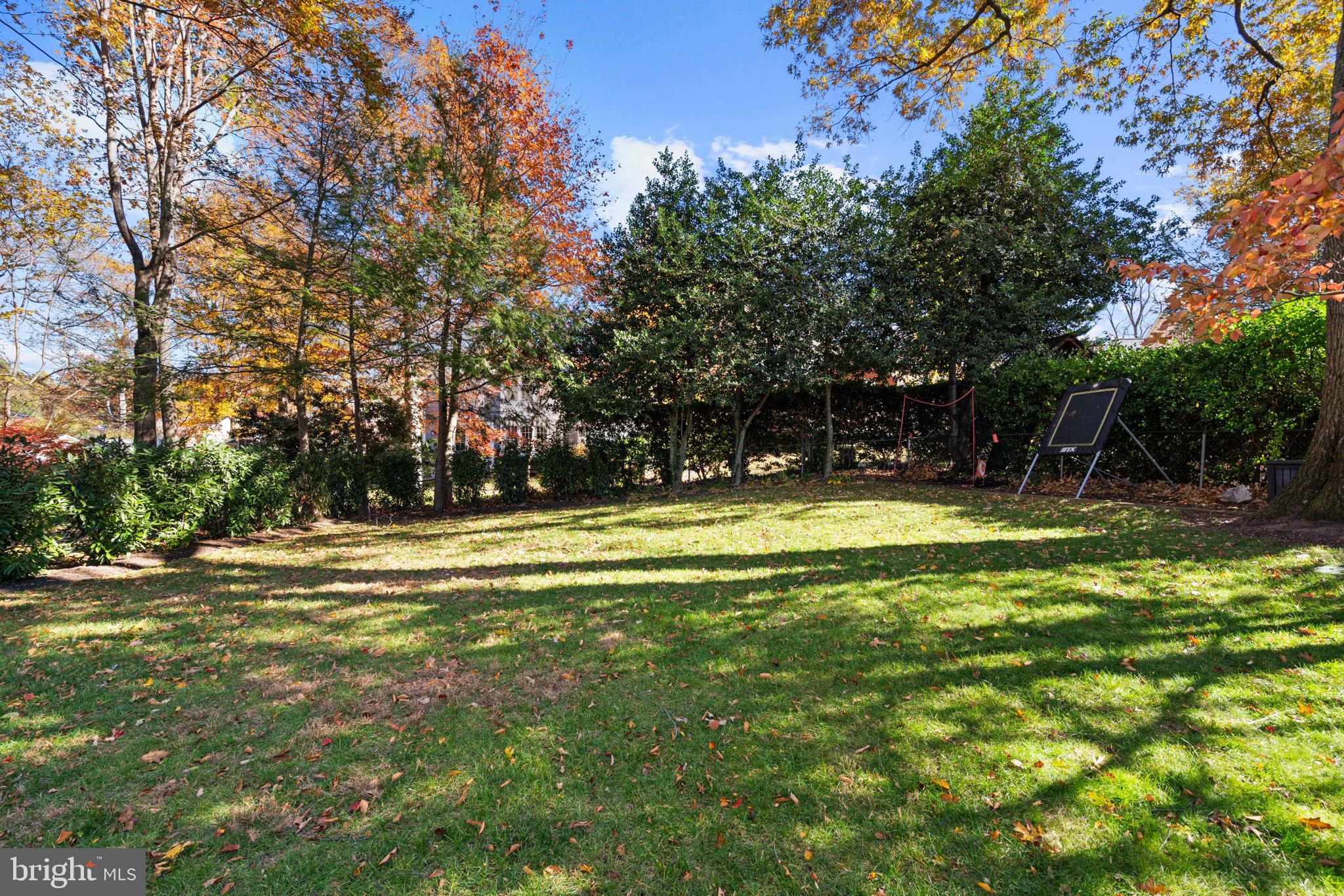 WOODACRES - Residential