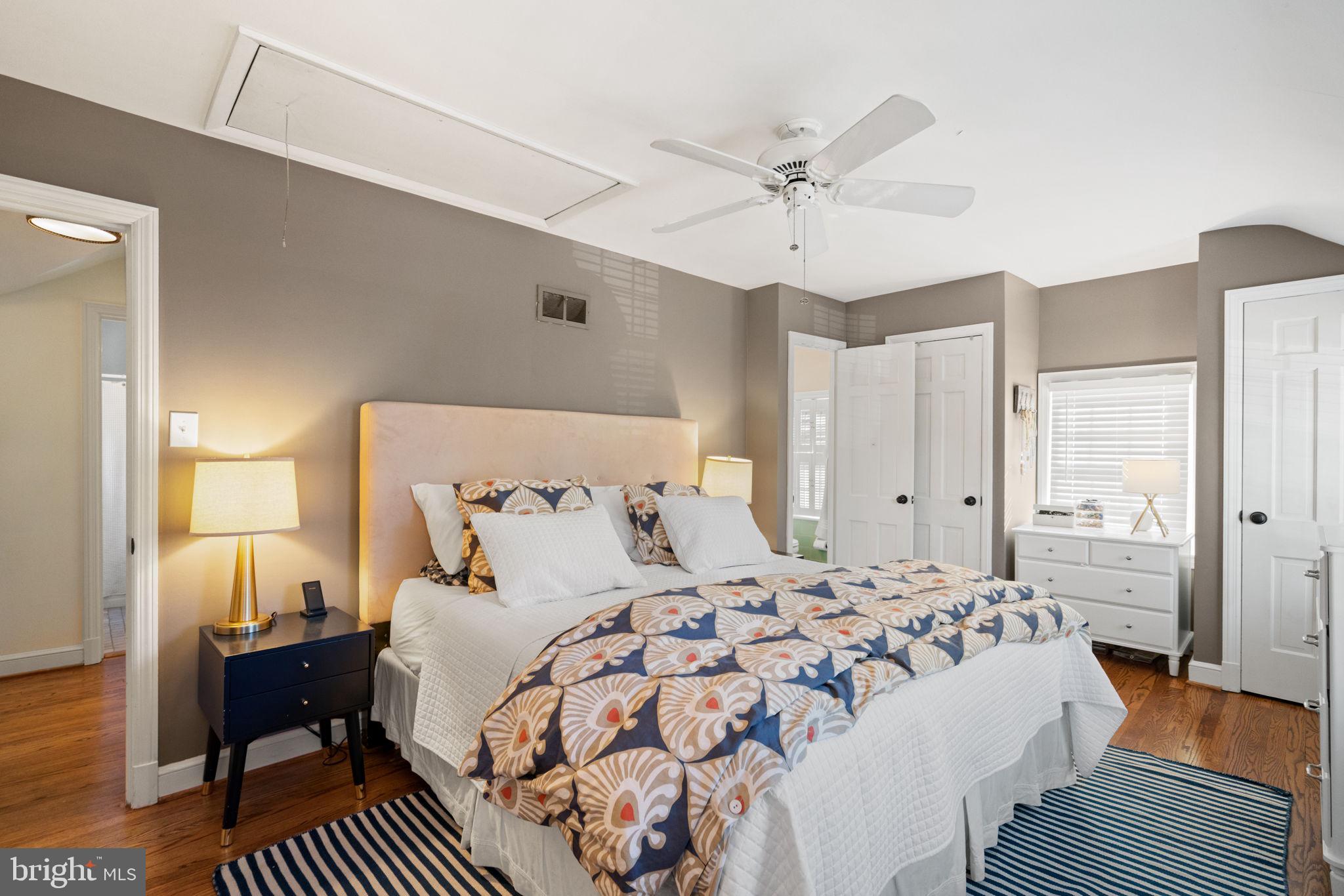 WOODACRES - Residential